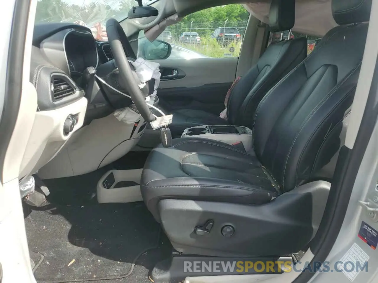 7 fotografías del automóvil dañado 2C4RC1S7XRR134340 CHRYSLER PACIFICA 2024