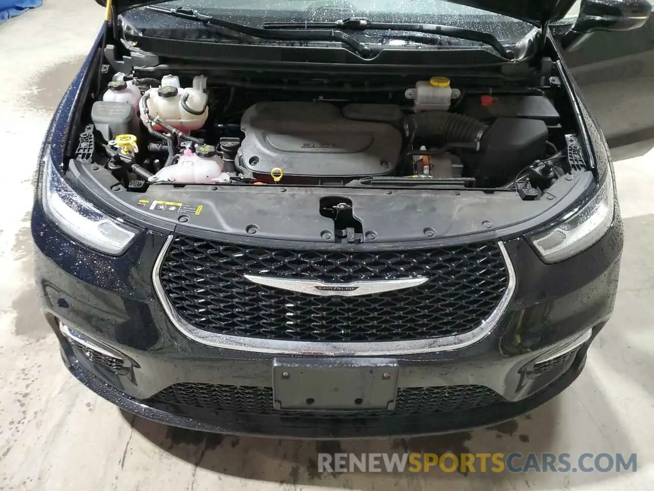 12 fotografías del automóvil dañado 2C4RC1S7XRR166687 CHRYSLER PACIFICA 2024