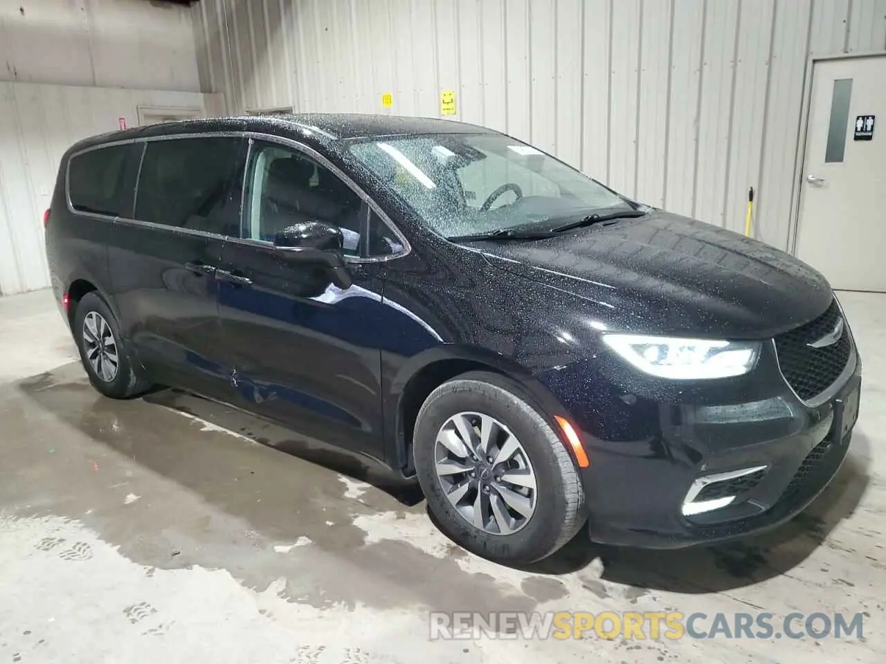 4 fotografías del automóvil dañado 2C4RC1S7XRR166687 CHRYSLER PACIFICA 2024