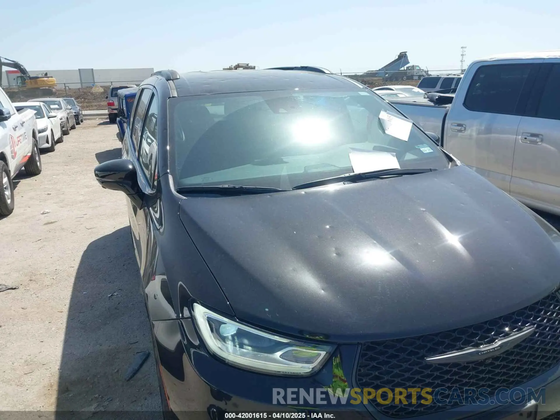 17 fotografías del automóvil dañado 2C4RC3BG2RR178361 CHRYSLER PACIFICA 2024