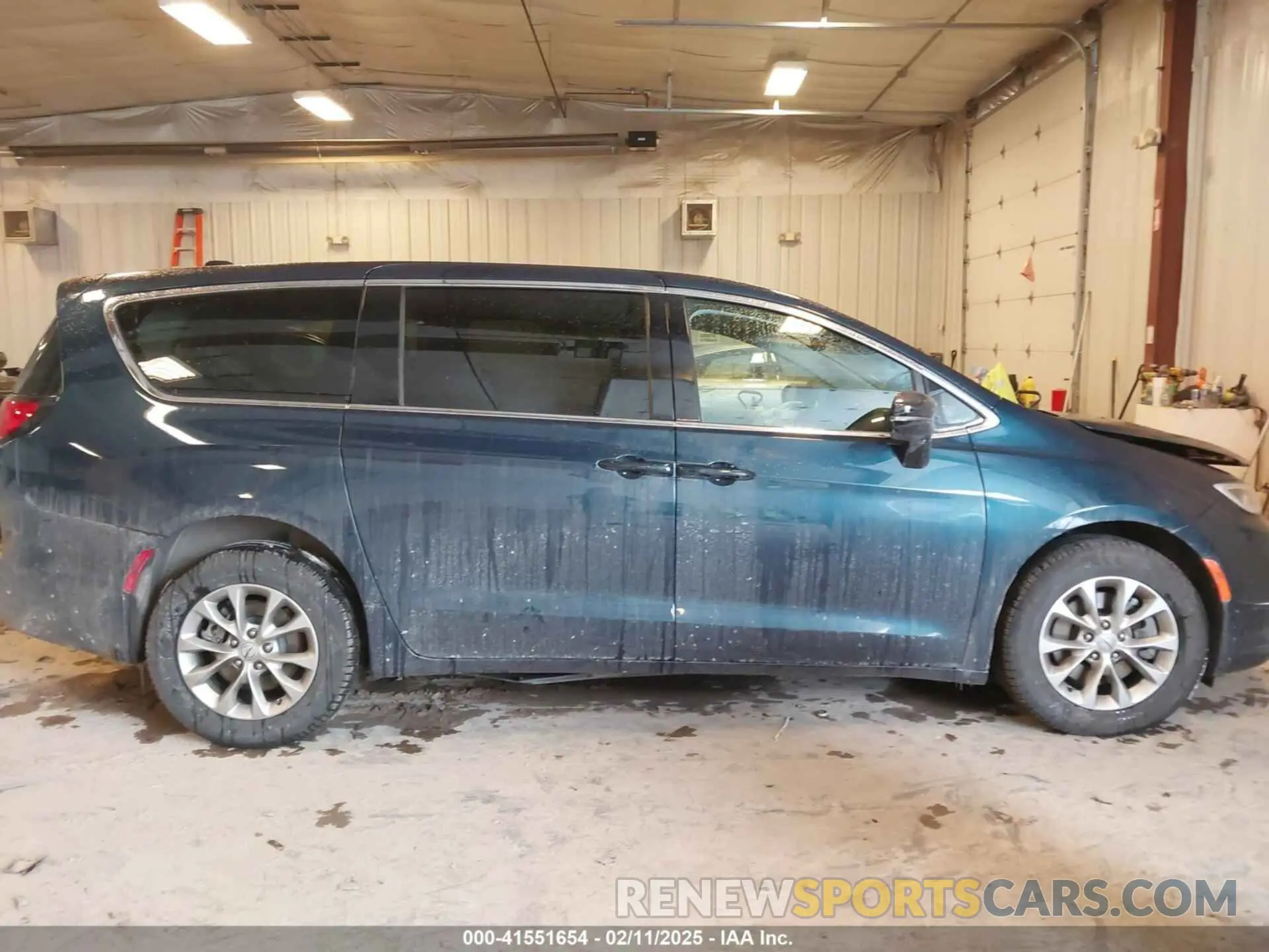 13 fotografías del automóvil dañado 2C4RC3BG2RR204716 CHRYSLER PACIFICA 2024