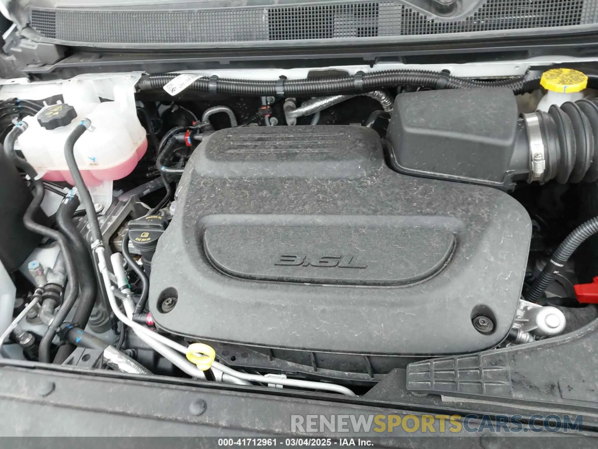 10 fotografías del automóvil dañado 2C4RC1BG0SR516589 CHRYSLER PACIFICA 2025