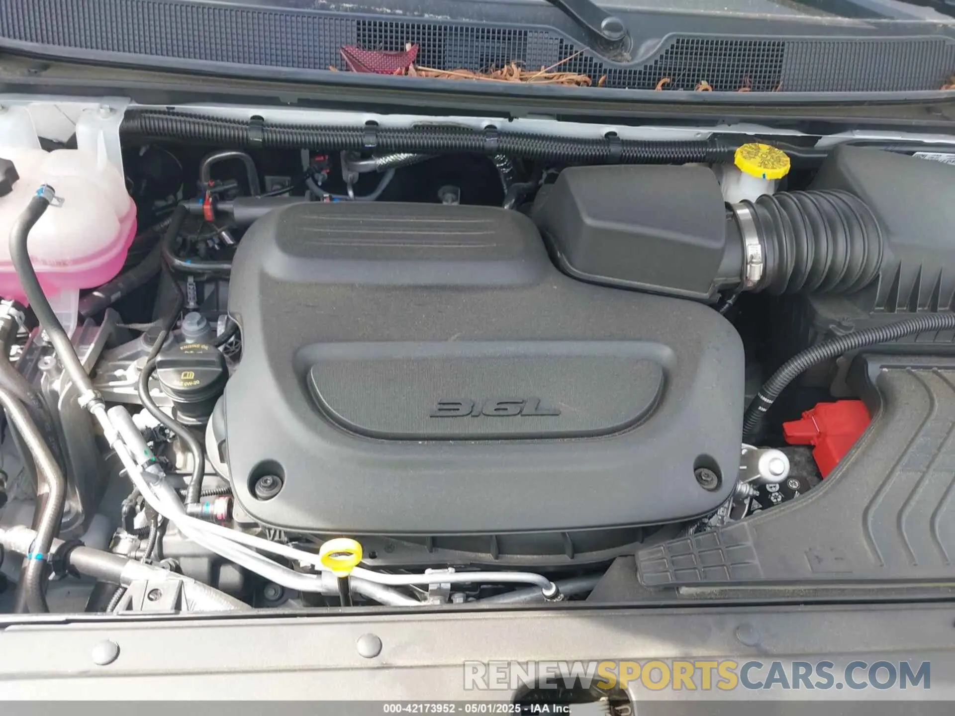 10 fotografías del automóvil dañado 2C4RC1BG1SR542831 CHRYSLER PACIFICA 2025