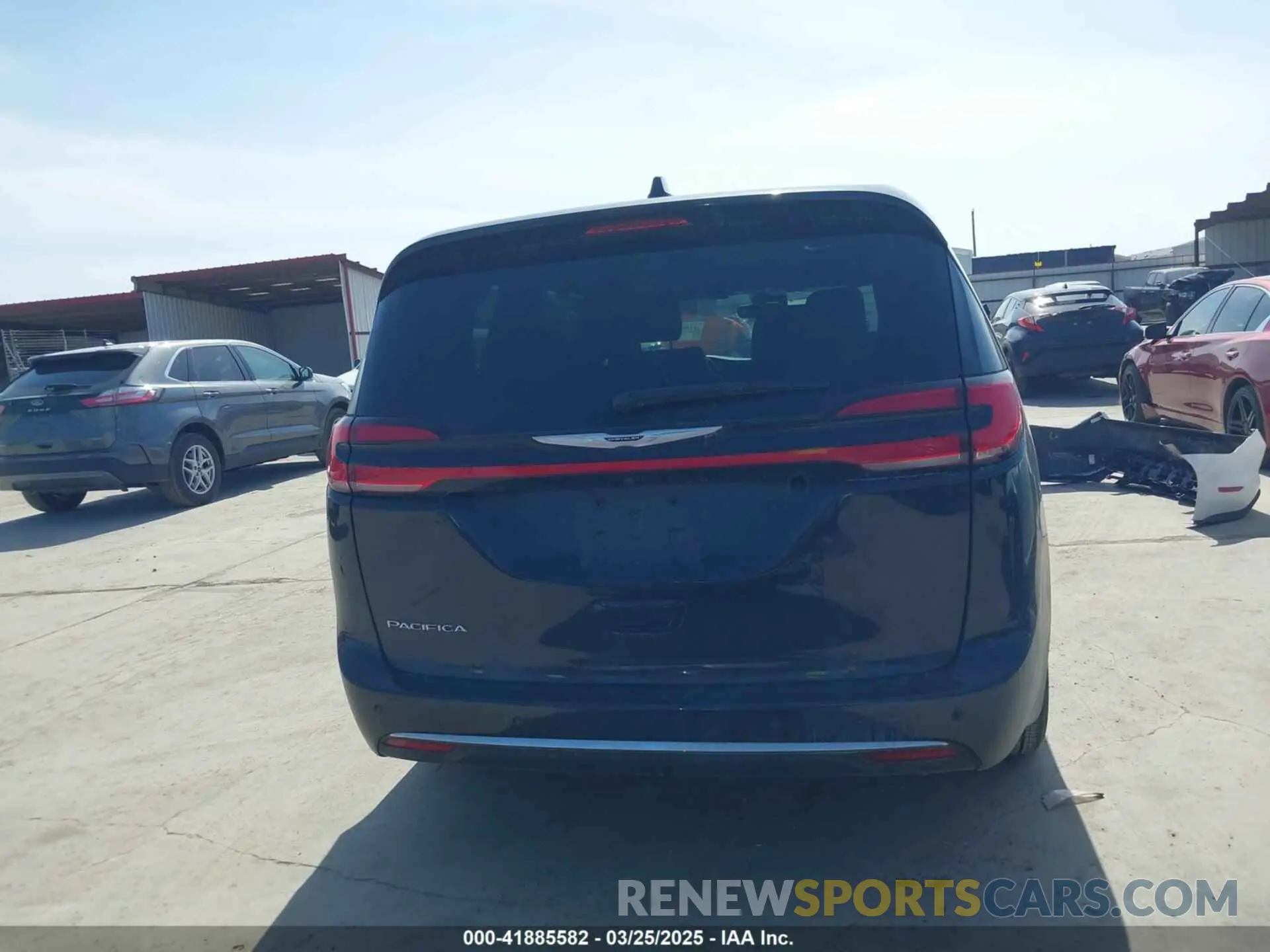 16 fotografías del automóvil dañado 2C4RC1BG2SR507313 CHRYSLER PACIFICA 2025