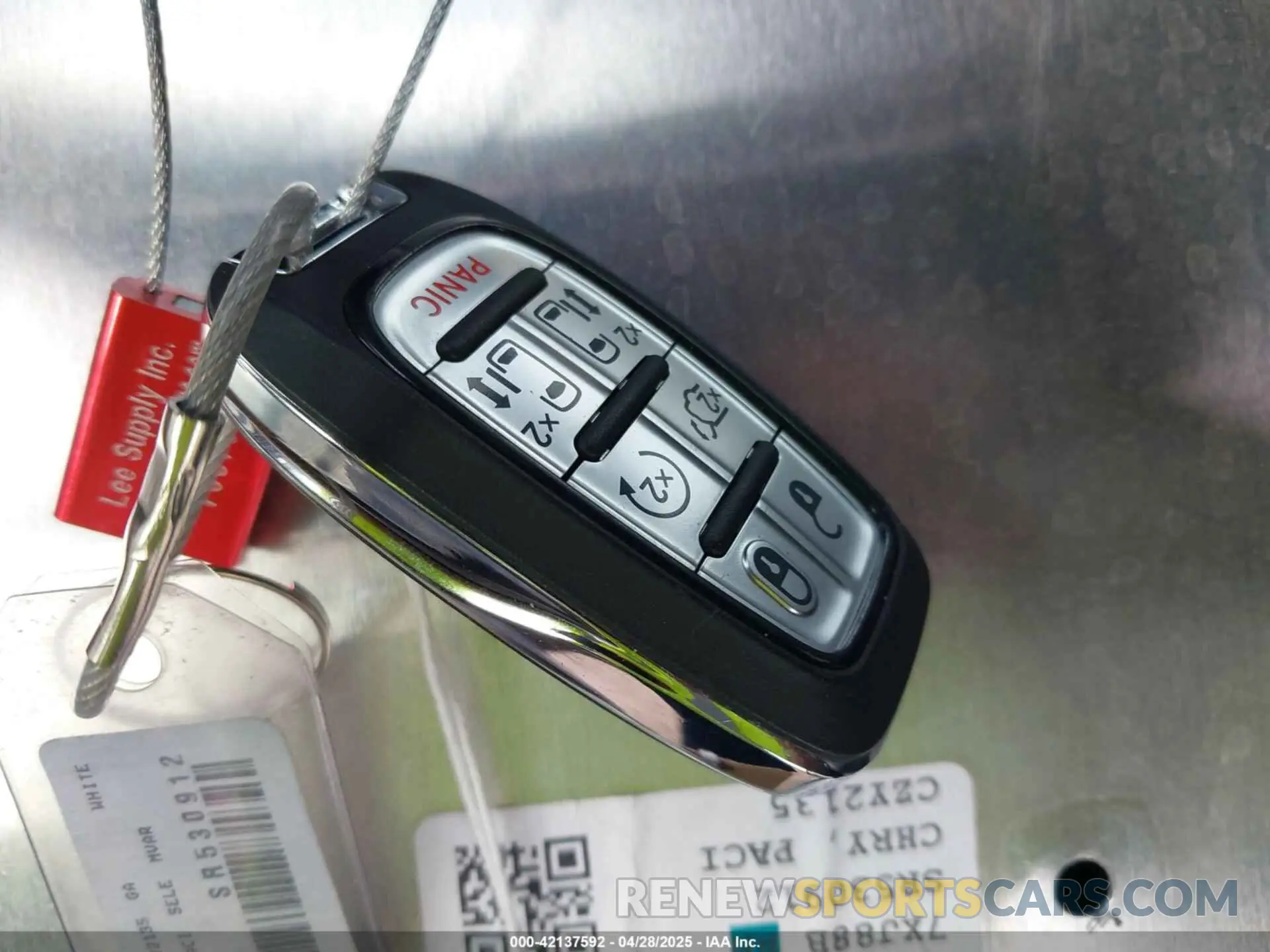 11 fotografías del automóvil dañado 2C4RC1BG7SR530912 CHRYSLER PACIFICA 2025