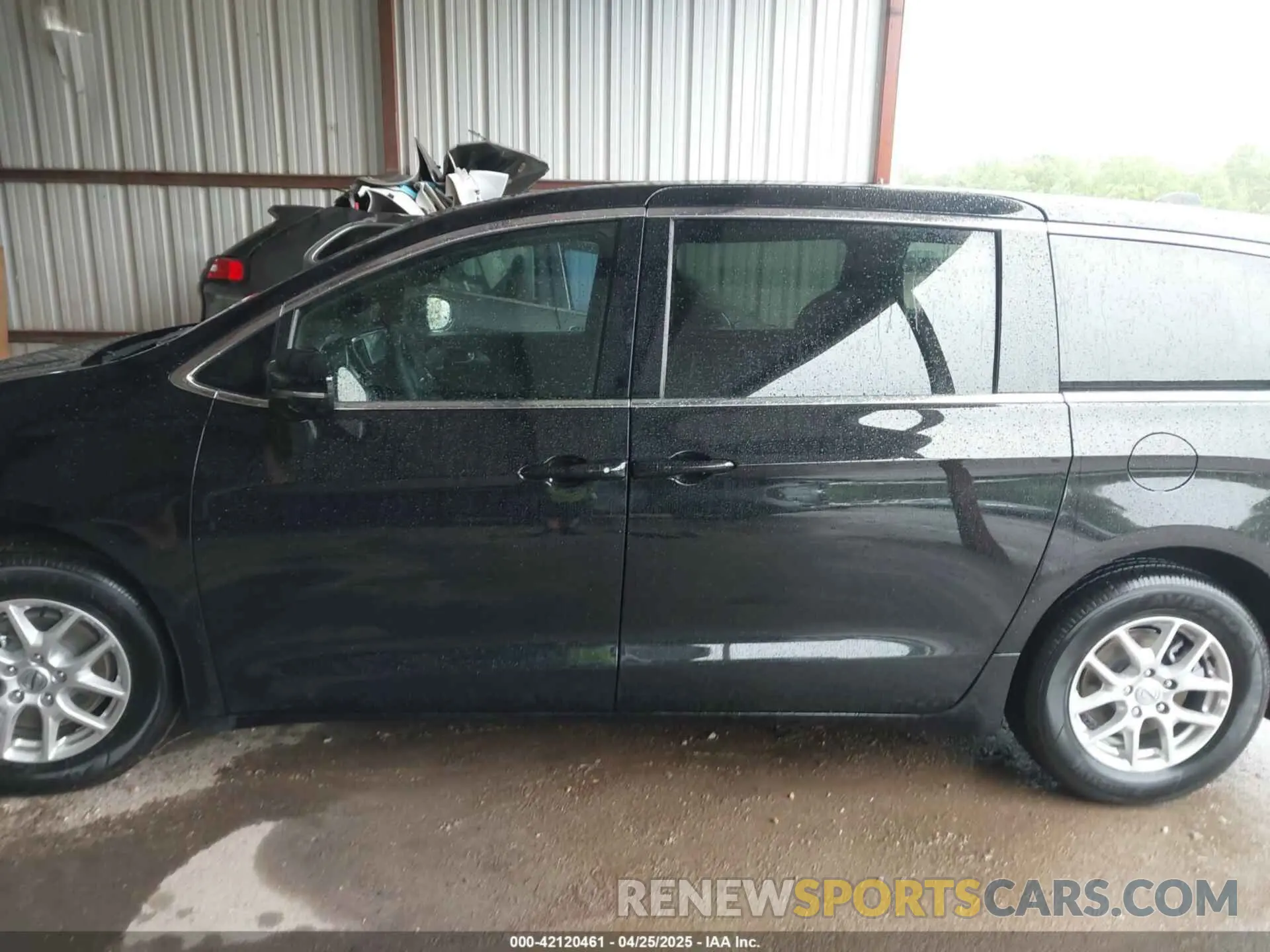 15 fotografías del automóvil dañado 2C4RC1BG8SR548335 CHRYSLER PACIFICA 2025