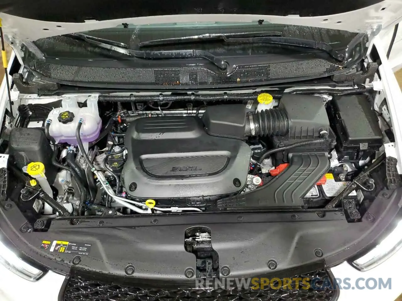 12 fotografías del automóvil dañado 2C4RC1GG4SR561690 CHRYSLER PACIFICA 2025