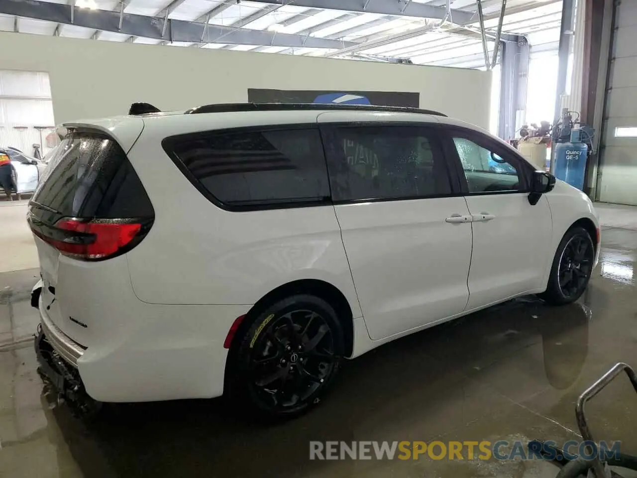 3 fotografías del automóvil dañado 2C4RC1GG5SR548799 CHRYSLER PACIFICA 2025
