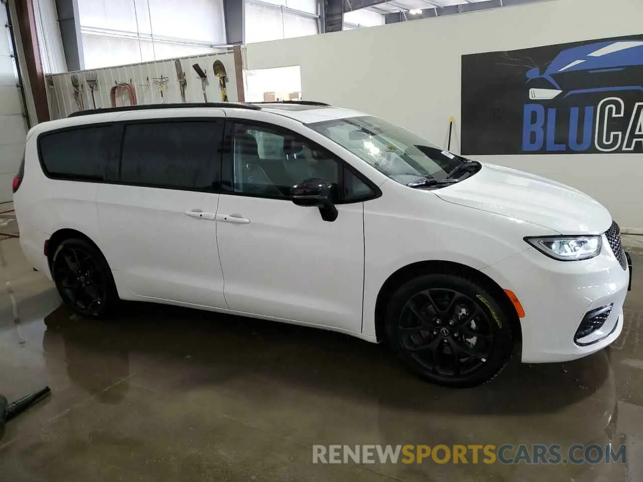 4 fotografías del automóvil dañado 2C4RC1GG5SR548799 CHRYSLER PACIFICA 2025