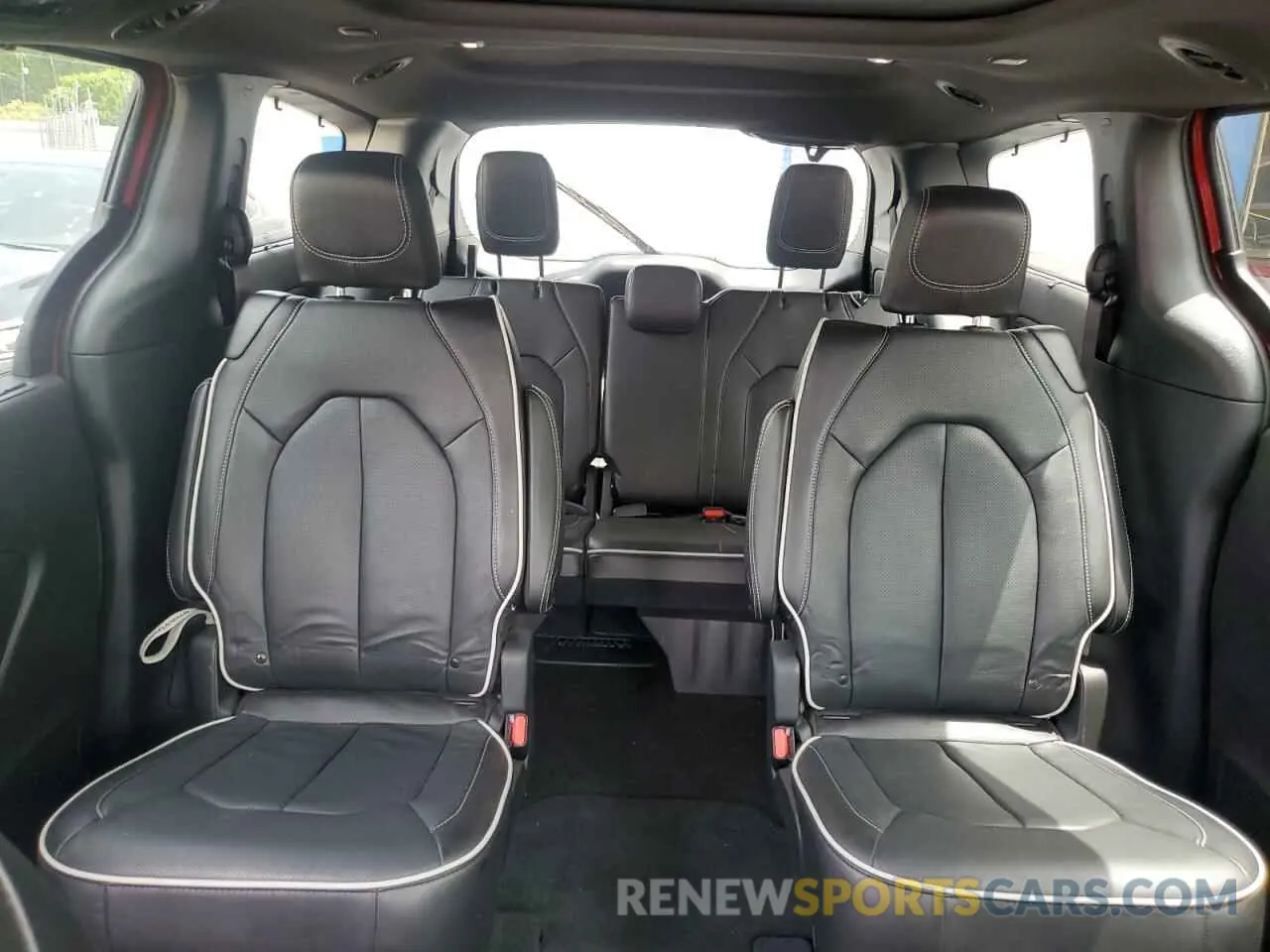 10 fotografías del automóvil dañado 2C4RC1GGXSR508878 CHRYSLER PACIFICA 2025