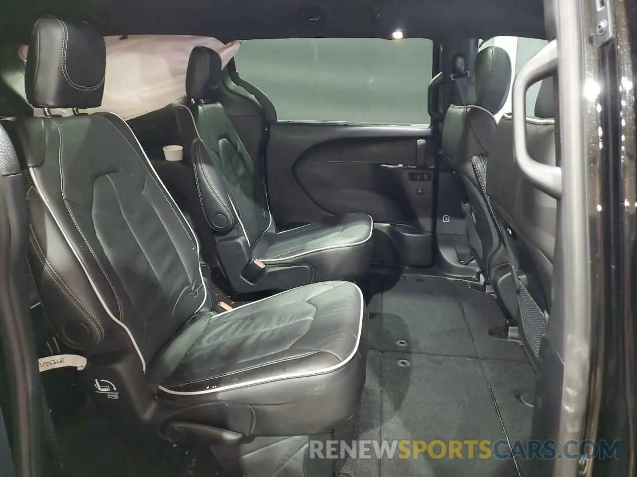 11 fotografías del automóvil dañado 2C4RC1GGXSR554999 CHRYSLER PACIFICA 2025