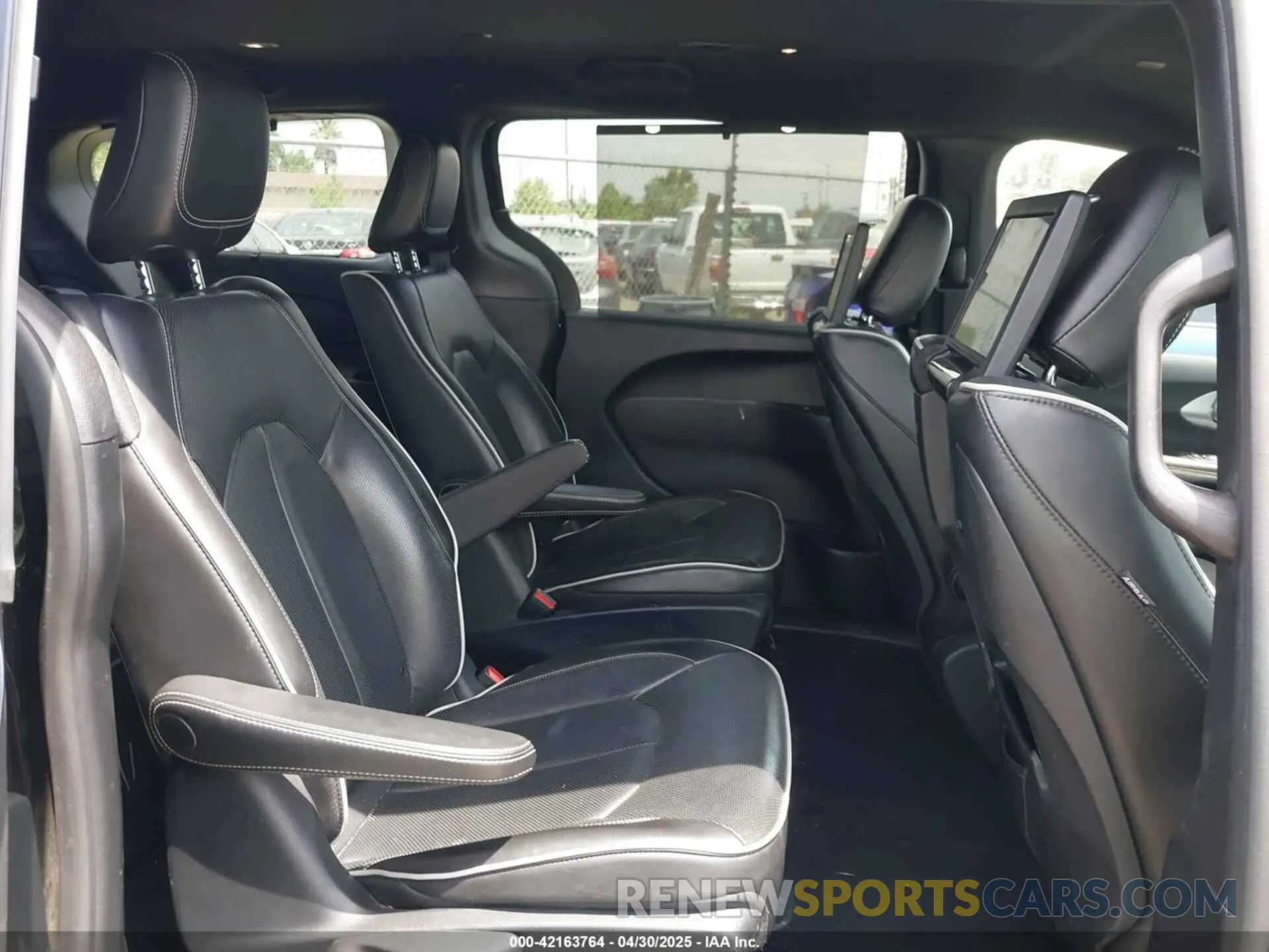 8 fotografías del automóvil dañado 2C4RC1N70LR199426 CHRYSLER PACIFICA HYBRID 2020