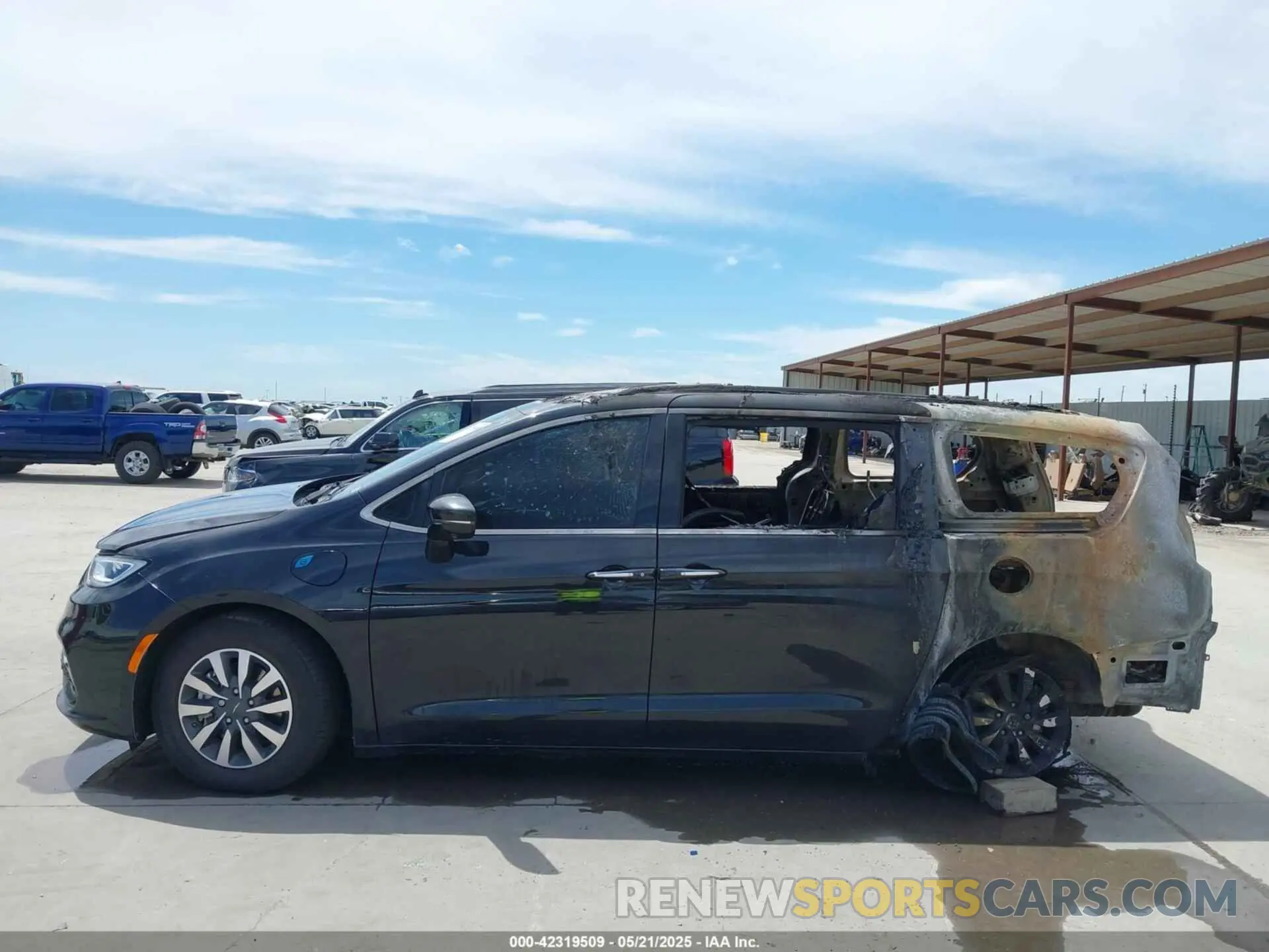 6 fotografías del automóvil dañado 2C4RC1L70MR522460 CHRYSLER PACIFICA HYBRID 2021
