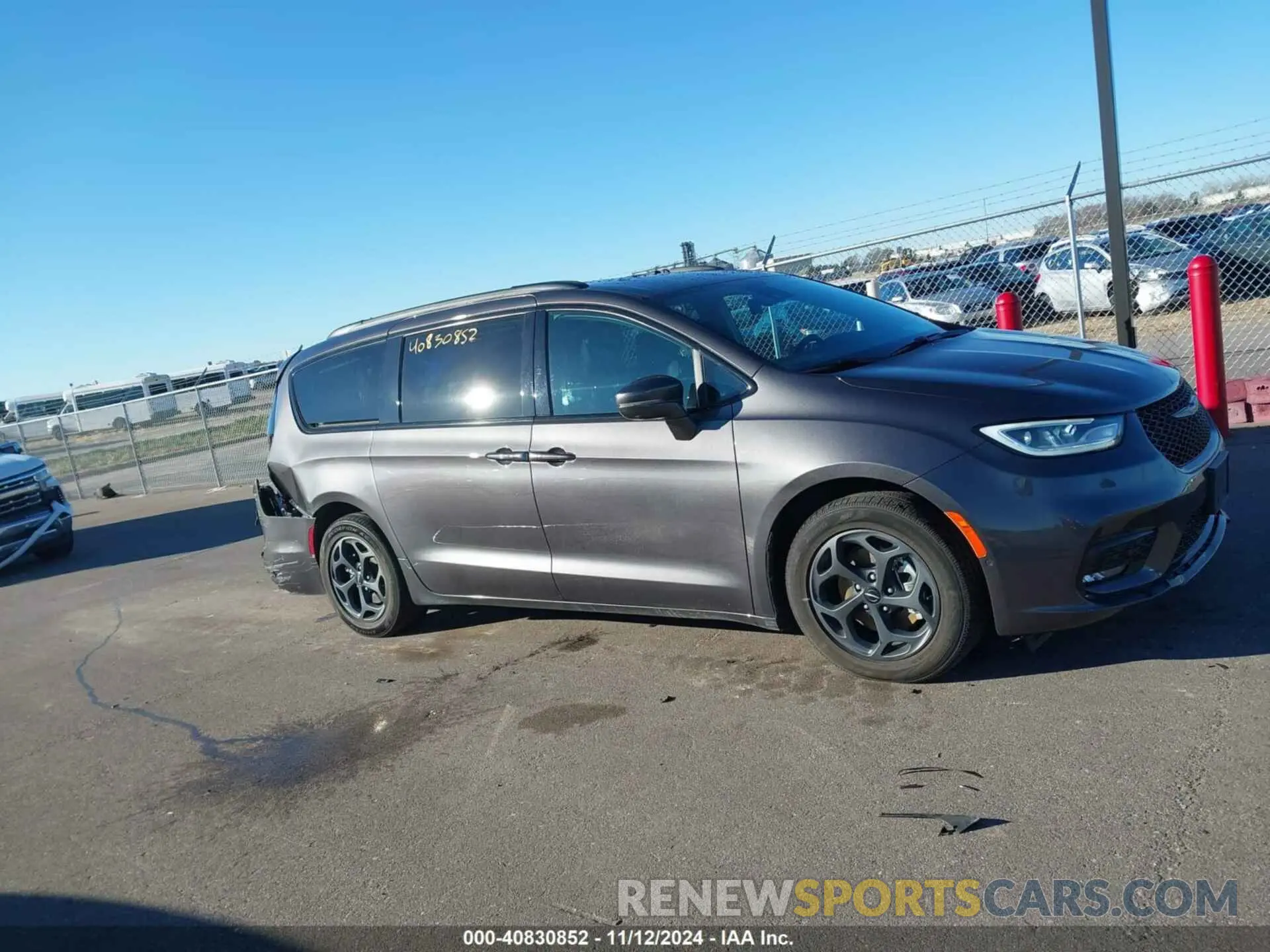14 fotografías del automóvil dañado 2C4RC1L71MR550610 CHRYSLER PACIFICA HYBRID 2021