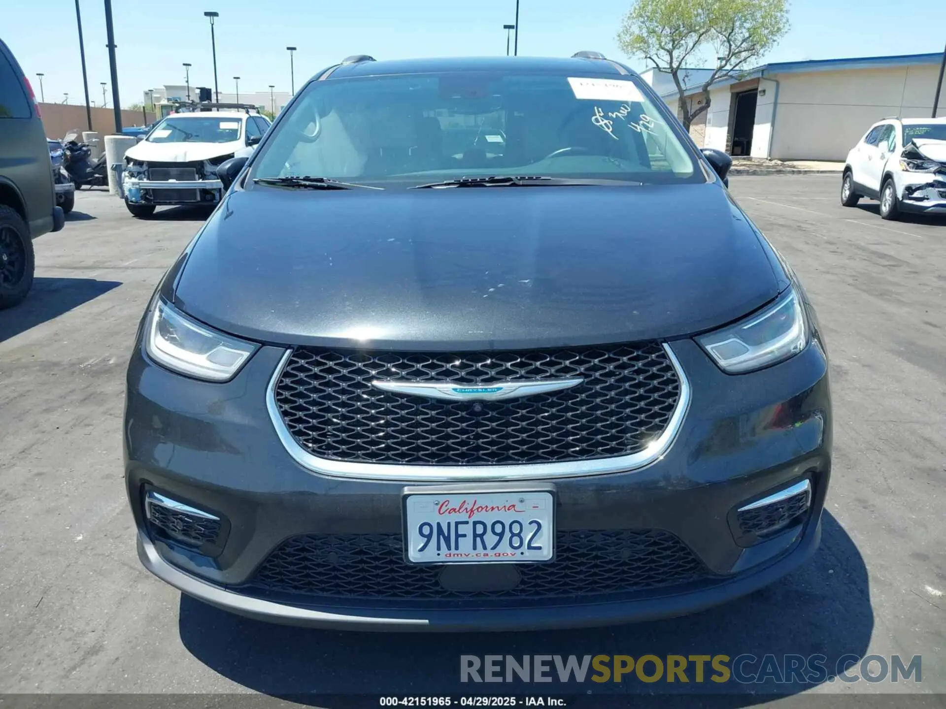 12 fotografías del automóvil dañado 2C4RC1L71MR599631 CHRYSLER PACIFICA HYBRID 2021