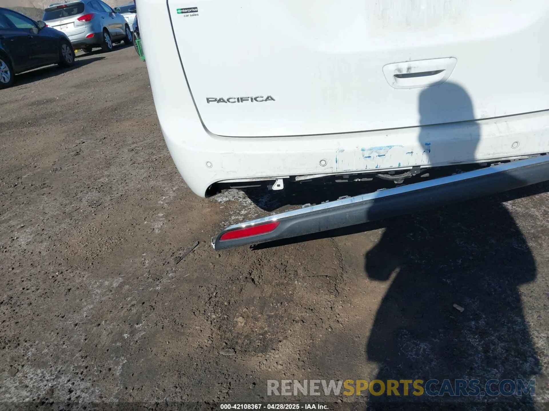 17 fotografías del automóvil dañado 2C4RC1L72MR599542 CHRYSLER PACIFICA HYBRID 2021