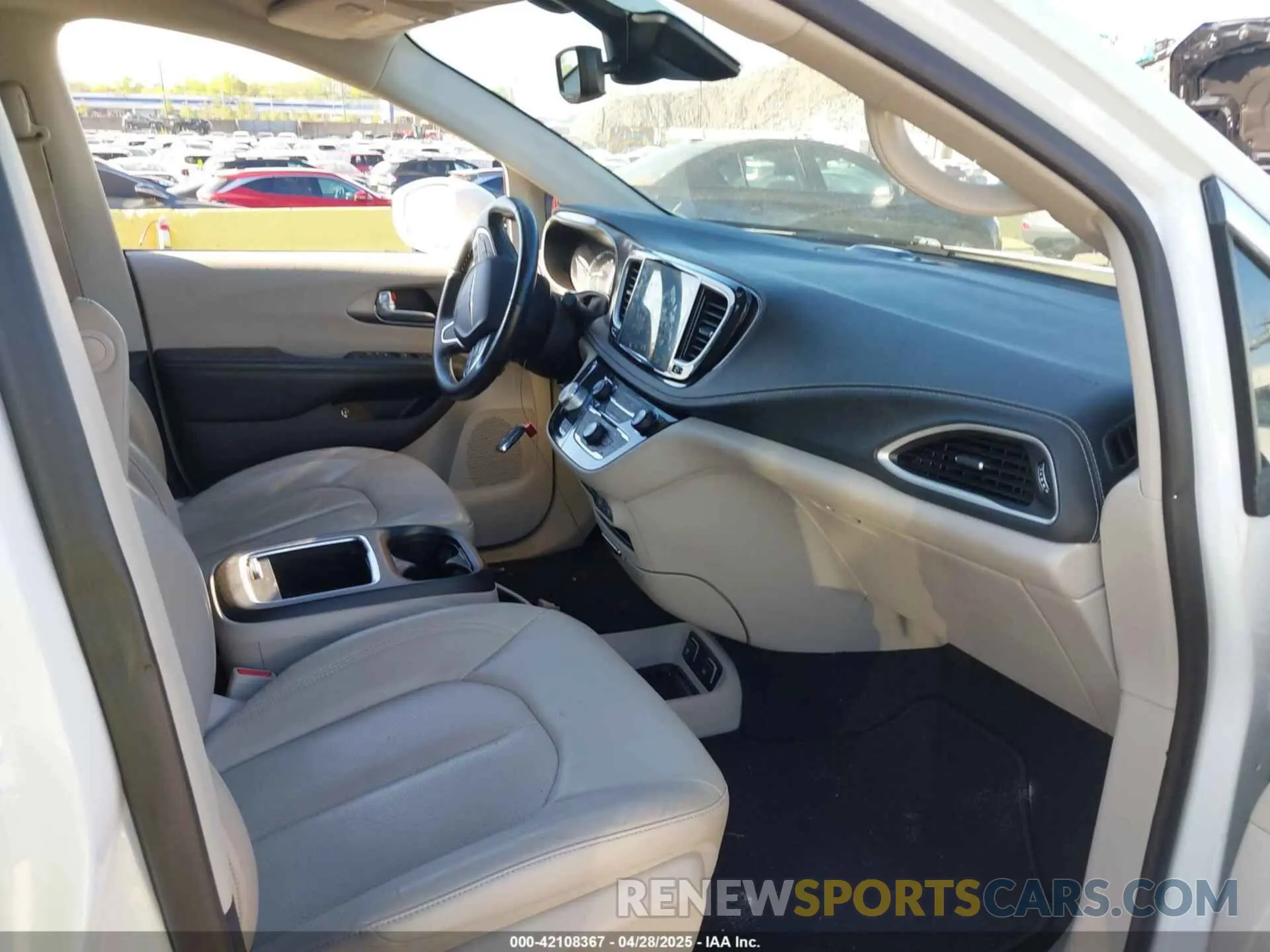 5 fotografías del automóvil dañado 2C4RC1L72MR599542 CHRYSLER PACIFICA HYBRID 2021