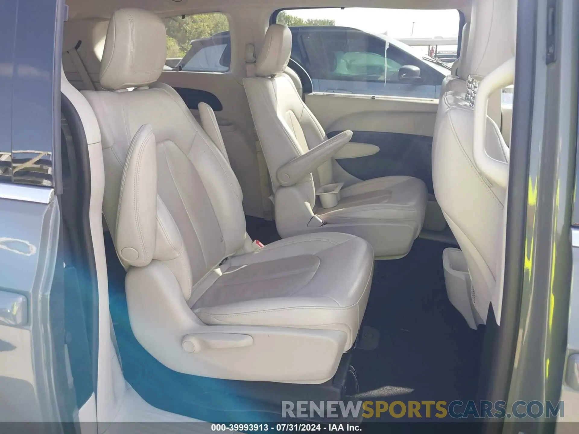 8 fotografías del automóvil dañado 2C4RC1L78MR596371 CHRYSLER PACIFICA HYBRID 2021
