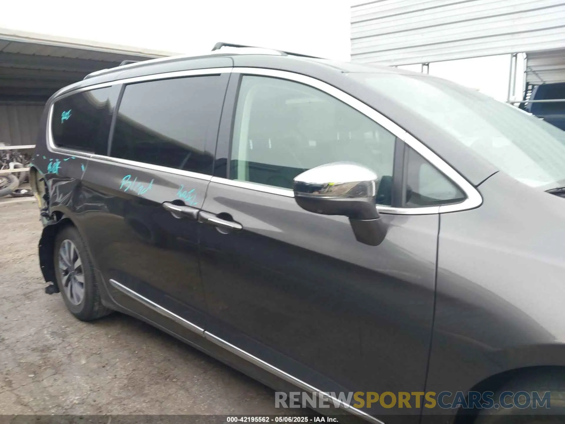 13 fotografías del automóvil dañado 2C4RC1S78MR535829 CHRYSLER PACIFICA HYBRID 2021
