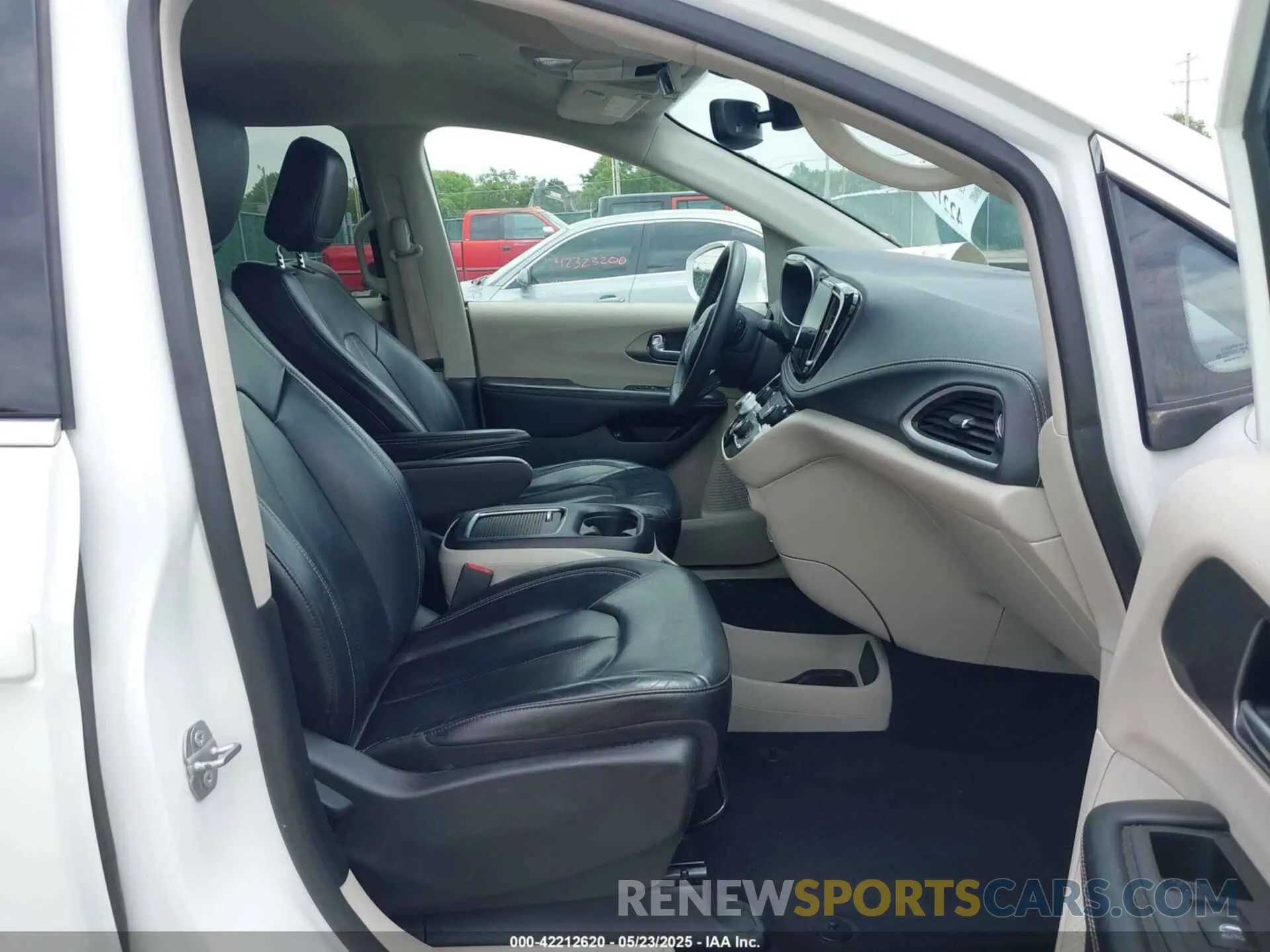 5 fotografías del automóvil dañado 2C4RC1L71NR164223 CHRYSLER PACIFICA HYBRID 2022