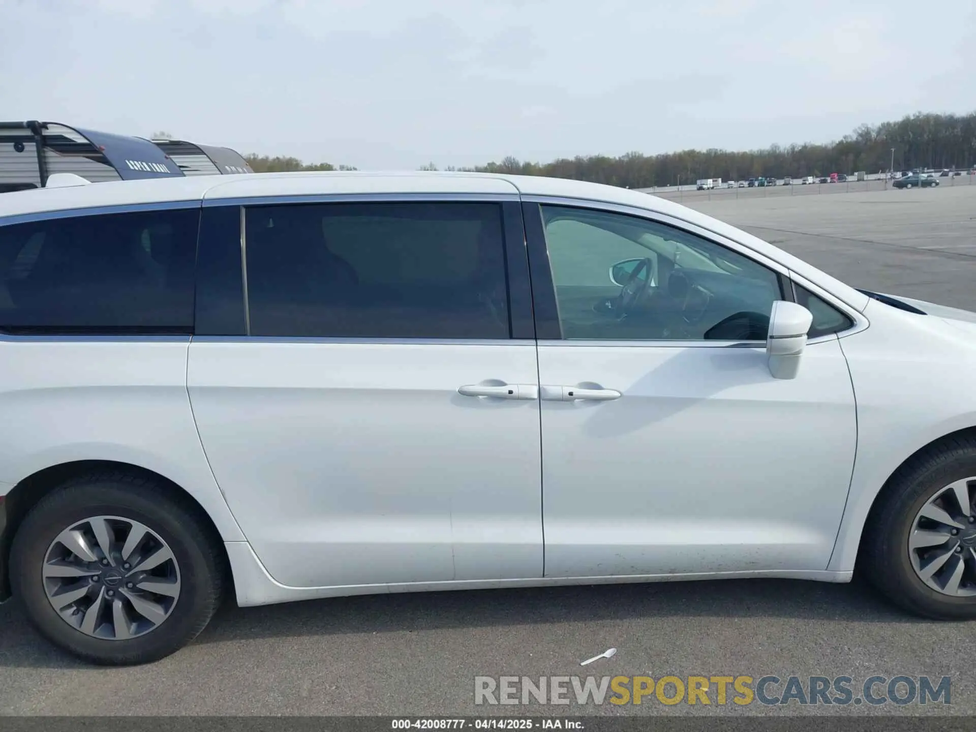 13 fotografías del automóvil dañado 2C4RC1L71NR173861 CHRYSLER PACIFICA HYBRID 2022