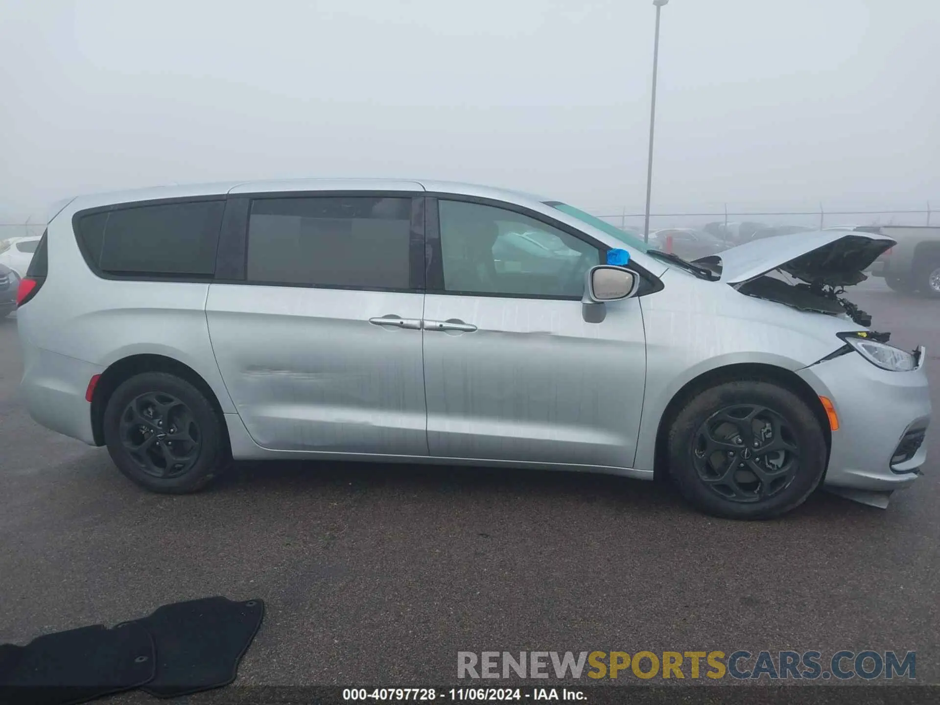 13 fotografías del automóvil dañado 2C4RC1L71NR209452 CHRYSLER PACIFICA HYBRID 2022