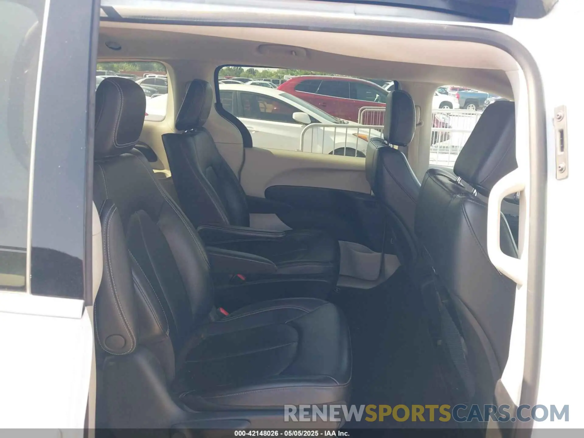 8 fotografías del automóvil dañado 2C4RC1L73NR173849 CHRYSLER PACIFICA HYBRID 2022
