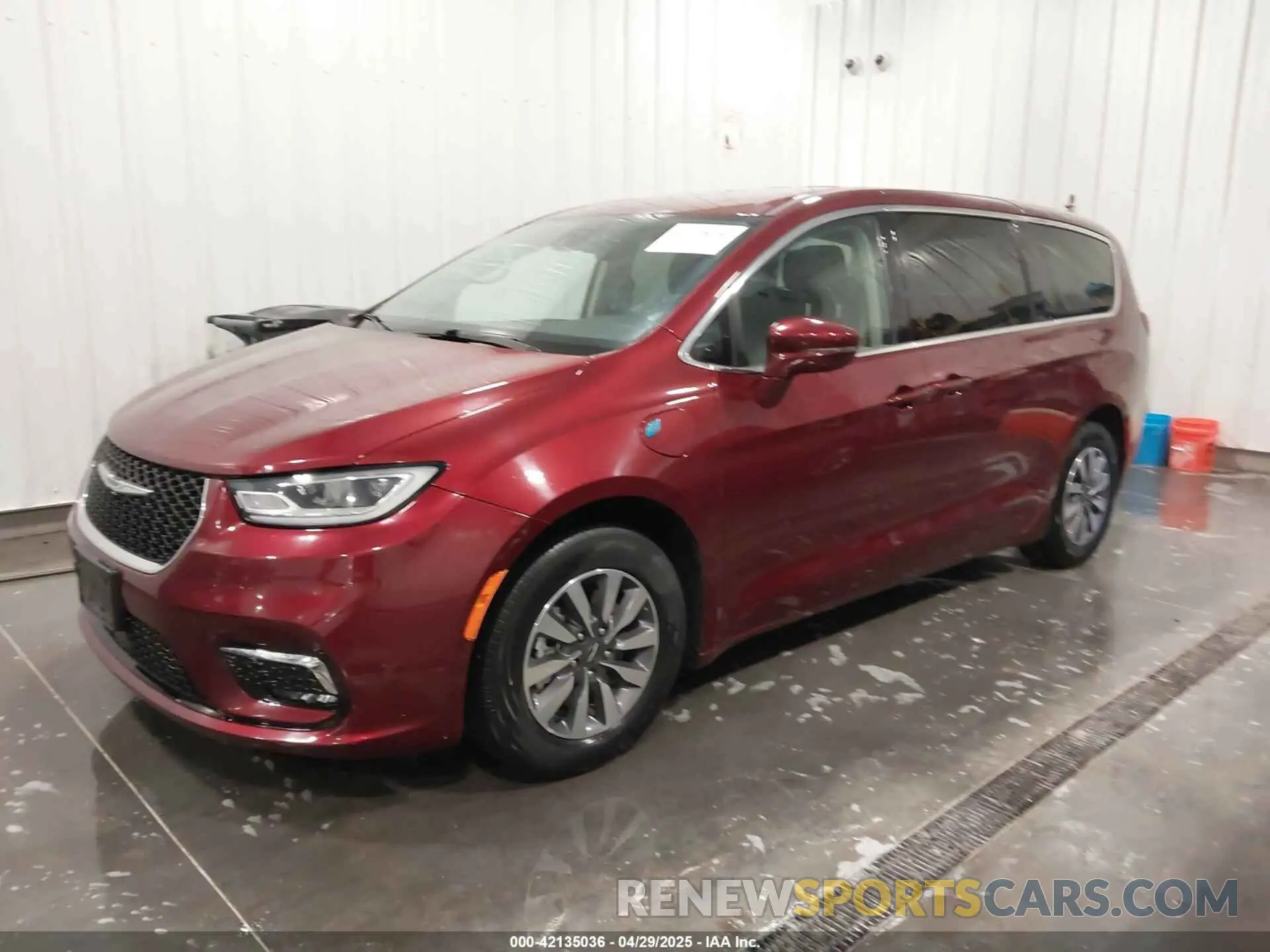 2 fotografías del automóvil dañado 2C4RC1L75NR161003 CHRYSLER PACIFICA HYBRID 2022
