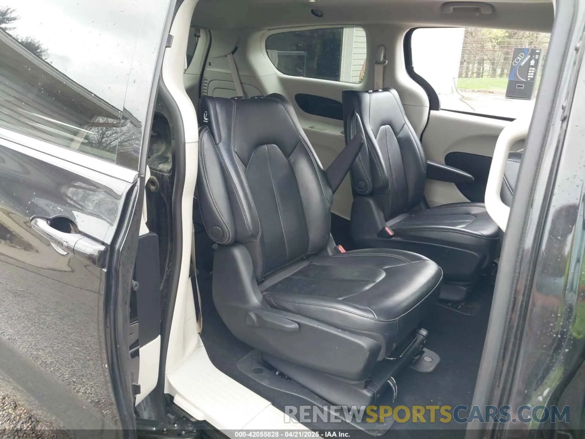 8 fotografías del automóvil dañado 2C4RC1L76NR120203 CHRYSLER PACIFICA HYBRID 2022
