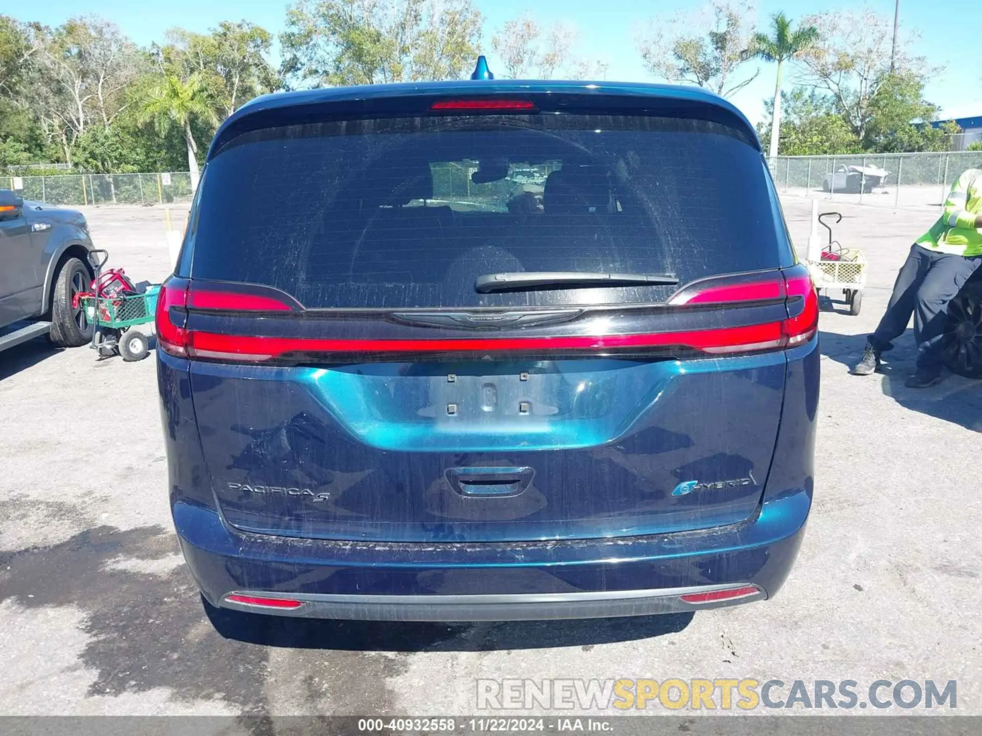 16 fotografías del automóvil dañado 2C4RC1L77NR202425 CHRYSLER PACIFICA HYBRID 2022