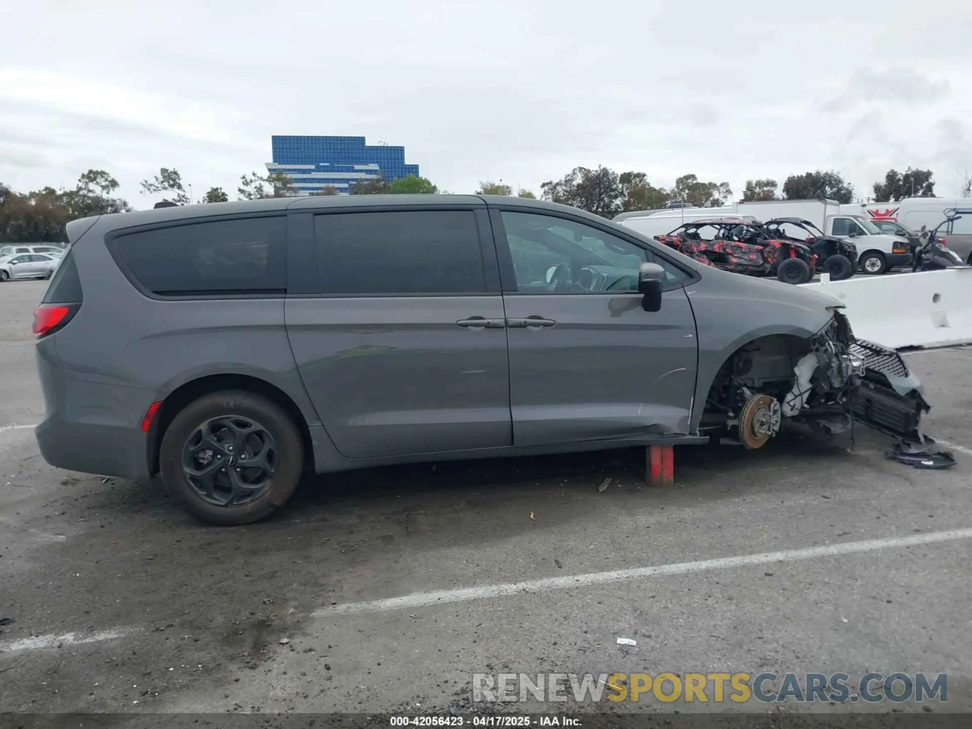 14 fotografías del automóvil dañado 2C4RC1L71PR584485 CHRYSLER PACIFICA HYBRID 2023