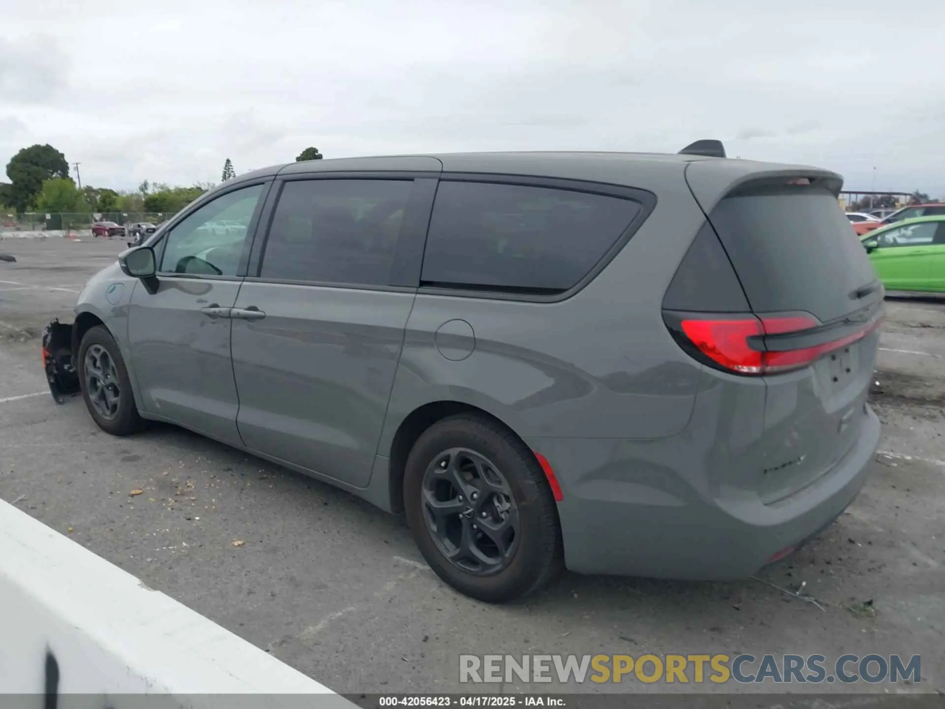 15 fotografías del automóvil dañado 2C4RC1L71PR584485 CHRYSLER PACIFICA HYBRID 2023