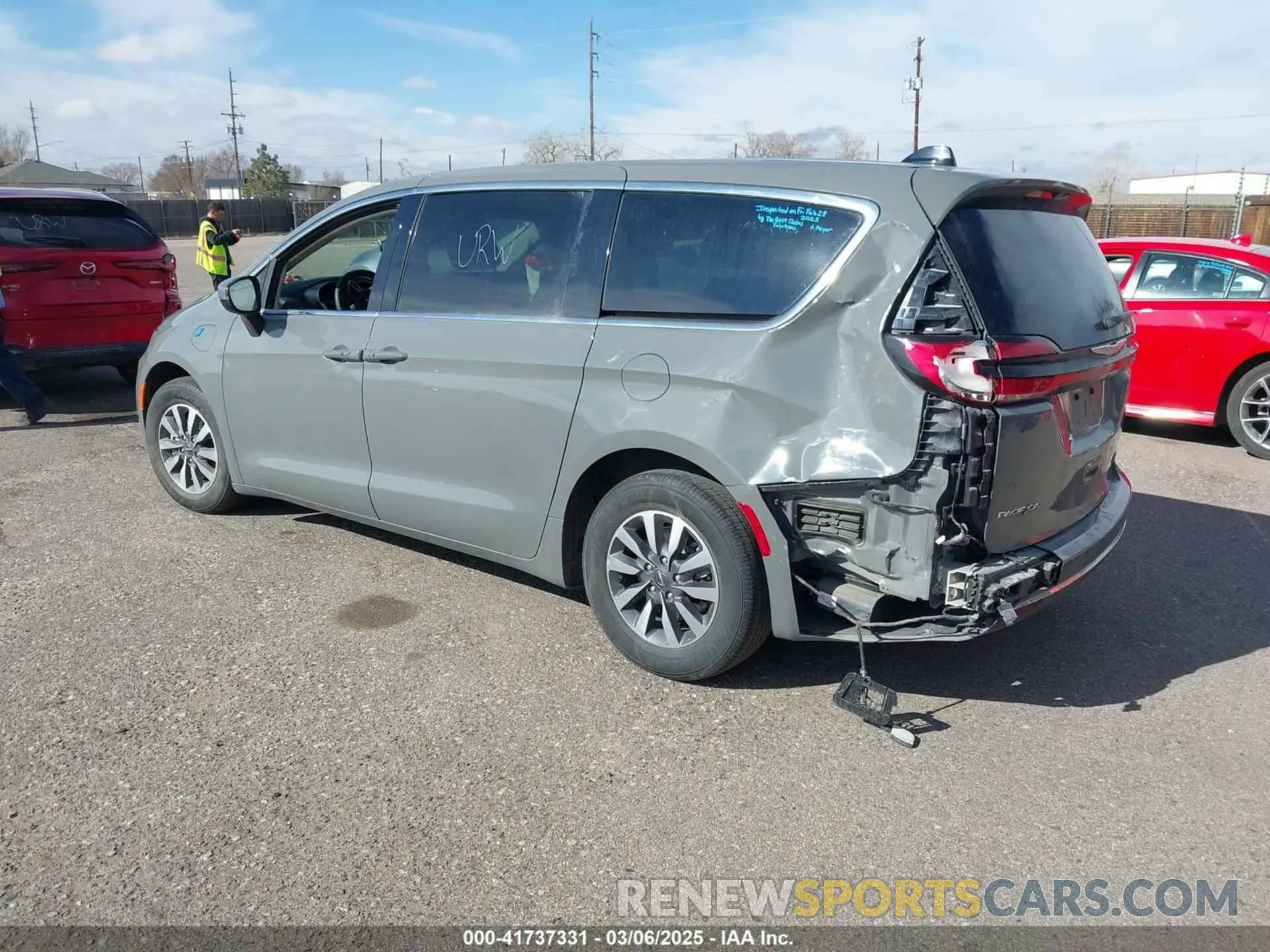 3 fotografías del automóvil dañado 2C4RC1L78PR554299 CHRYSLER PACIFICA HYBRID 2023