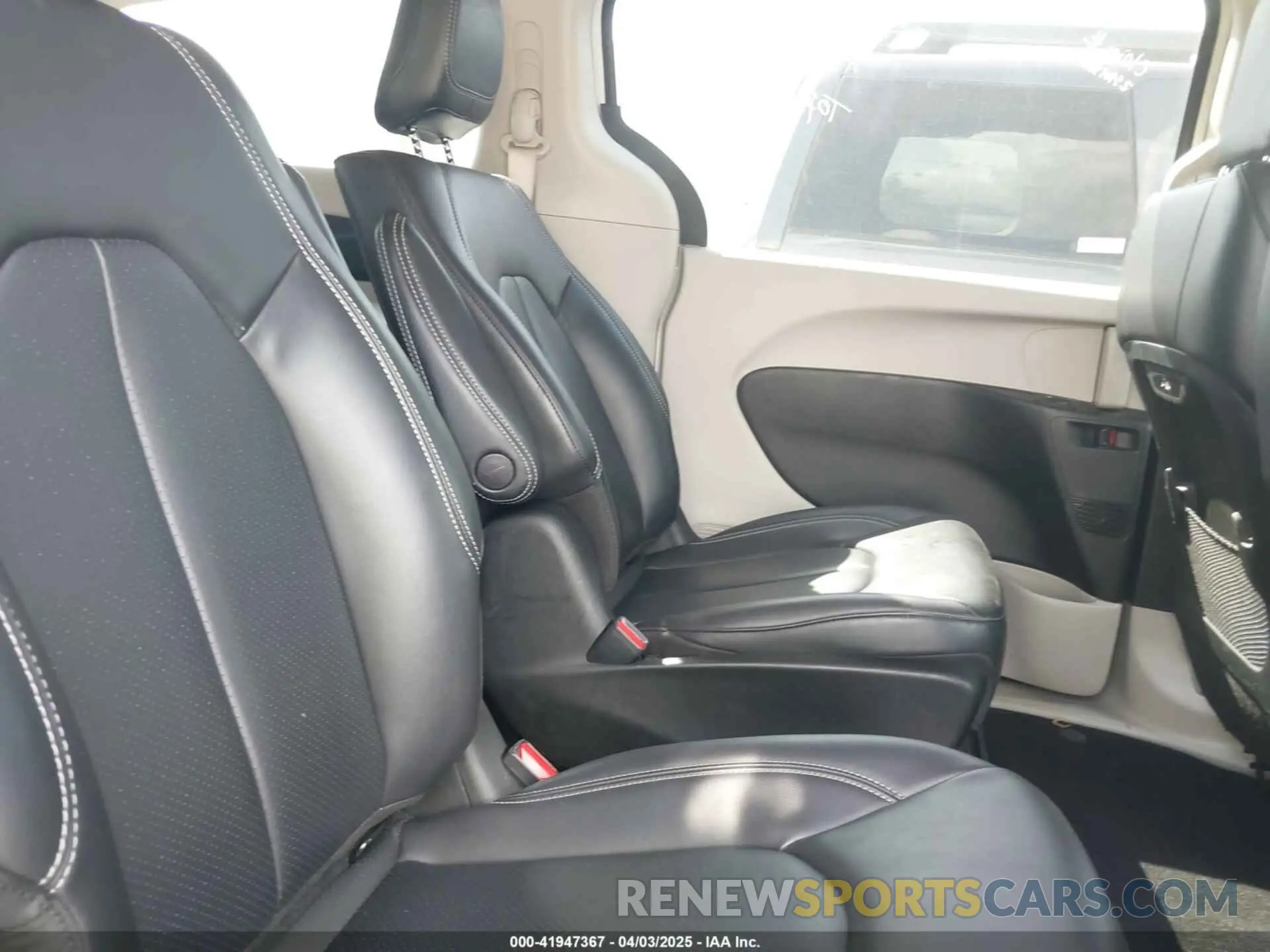 8 fotografías del automóvil dañado 2C4RC1L79PR595055 CHRYSLER PACIFICA HYBRID 2023