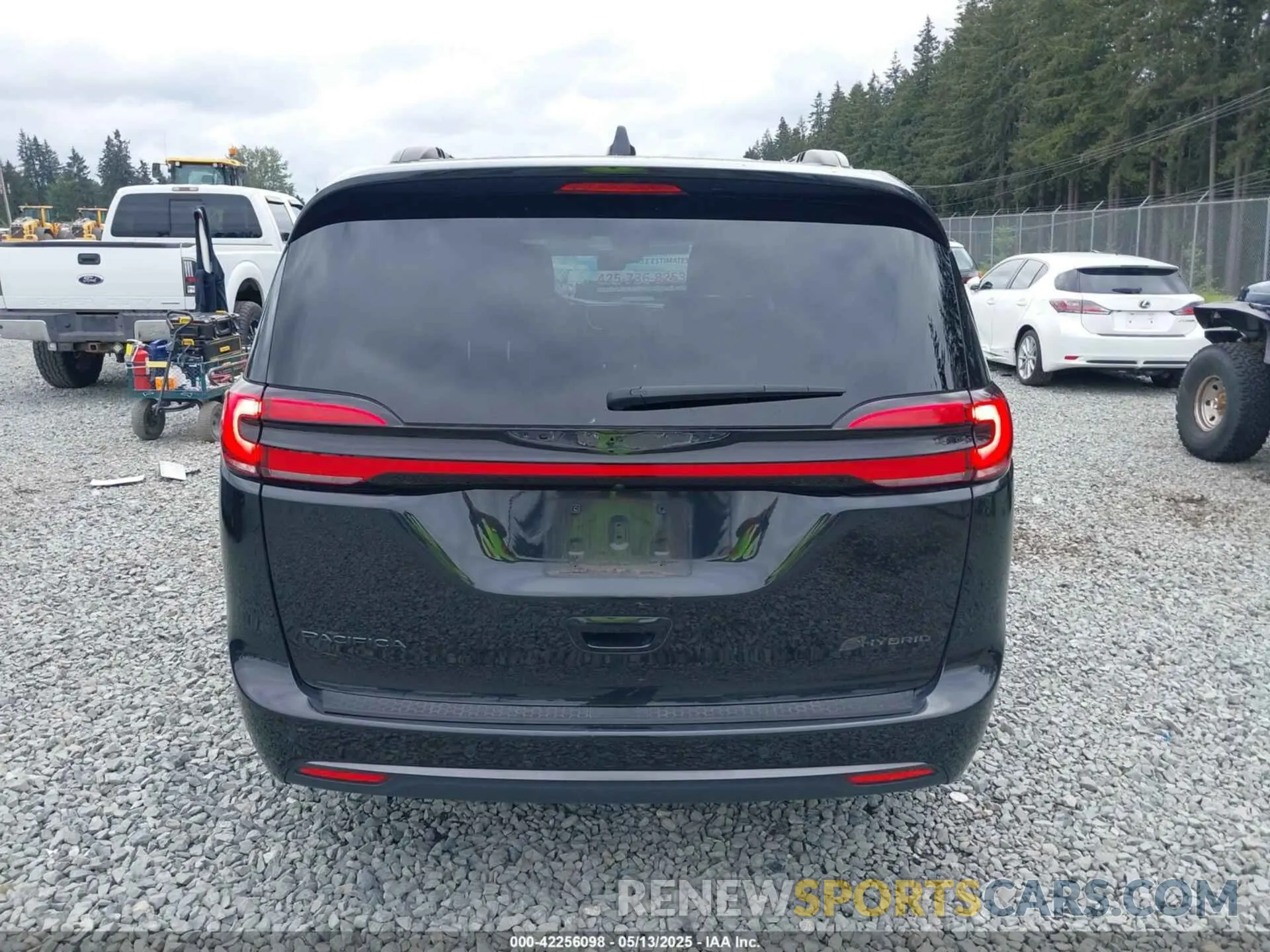 15 fotografías del automóvil dañado 2C4RC1L7XPR589068 CHRYSLER PACIFICA HYBRID 2023