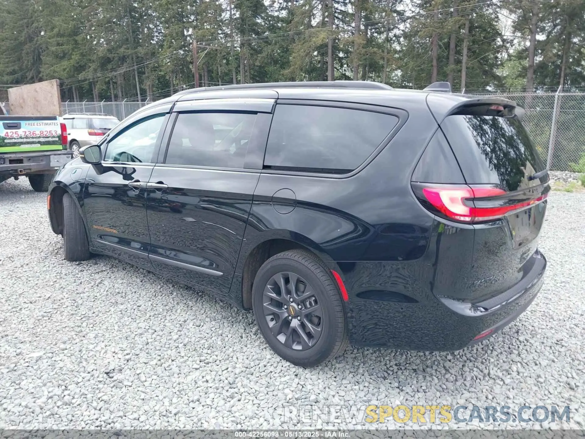 3 fotografías del automóvil dañado 2C4RC1L7XPR589068 CHRYSLER PACIFICA HYBRID 2023