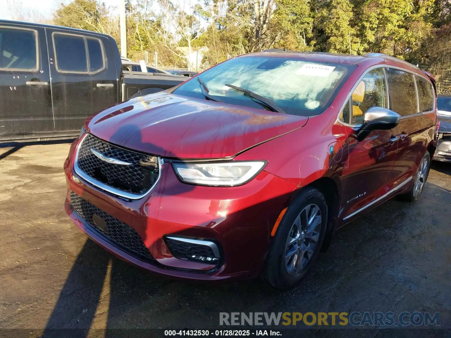 2 fotografías del automóvil dañado 2C4RC1N75PR500178 CHRYSLER PACIFICA HYBRID 2023