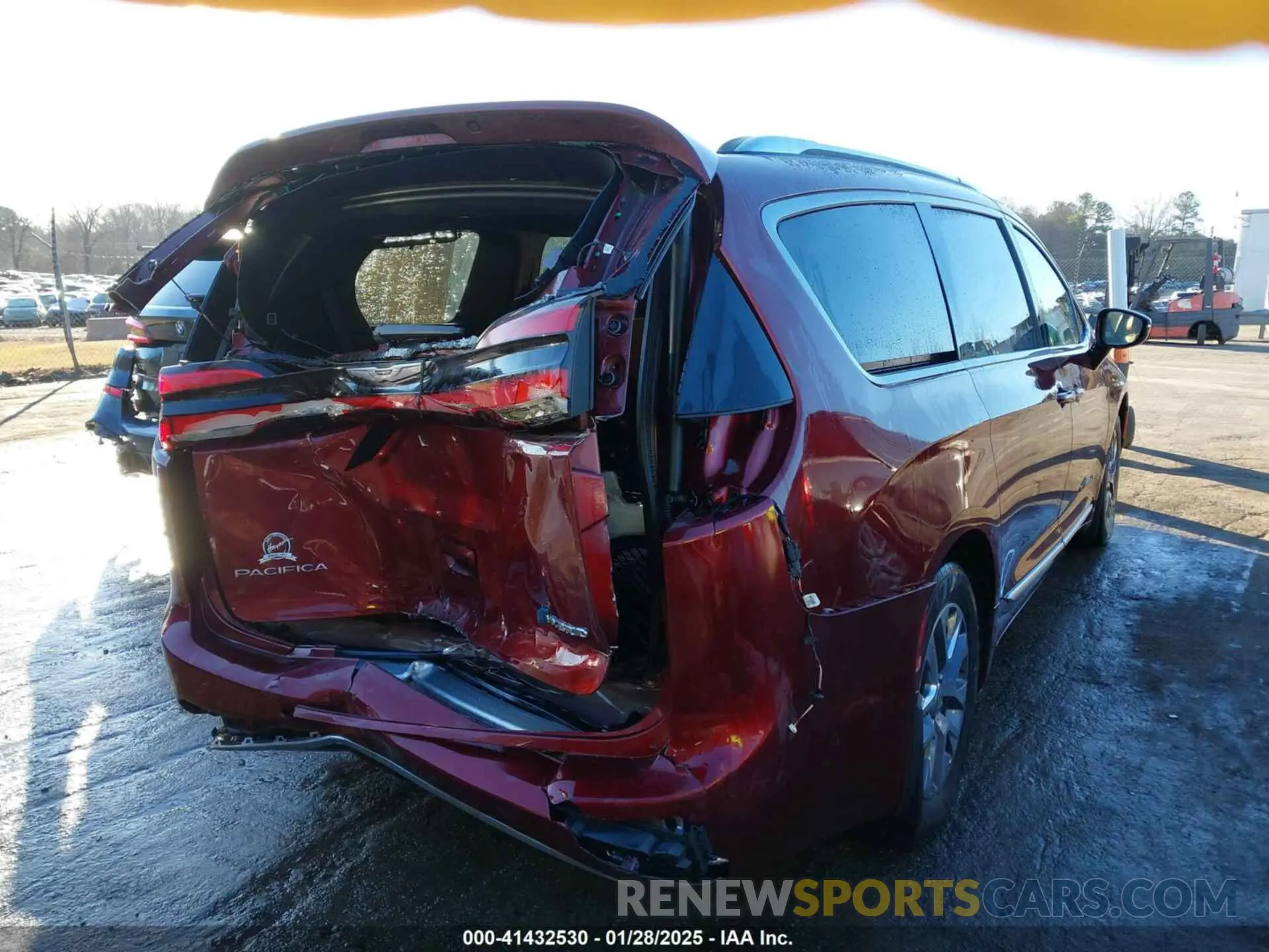 4 fotografías del automóvil dañado 2C4RC1N75PR500178 CHRYSLER PACIFICA HYBRID 2023