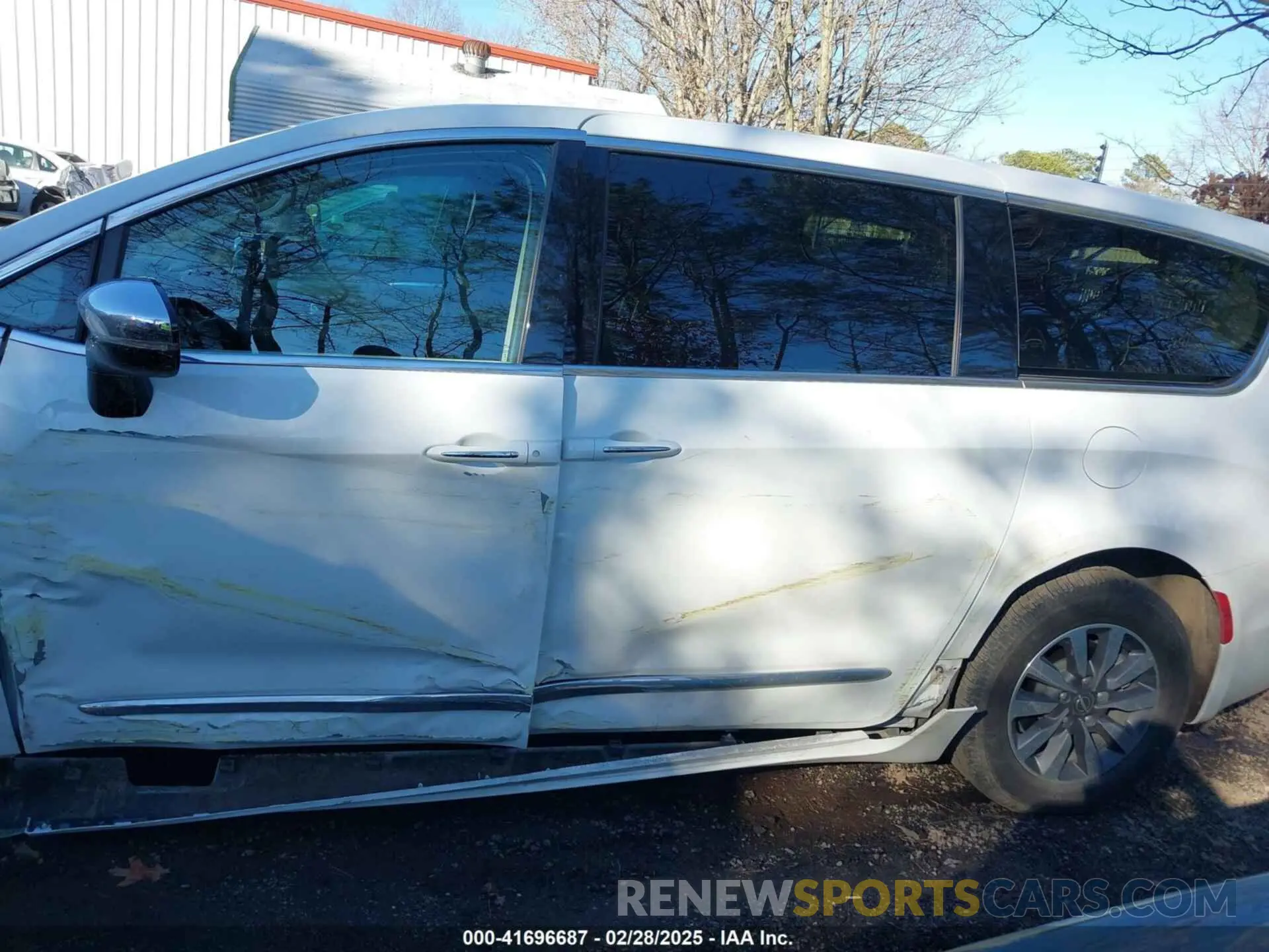 14 fotografías del automóvil dañado 2C4RC1S73PR626236 CHRYSLER PACIFICA HYBRID 2023