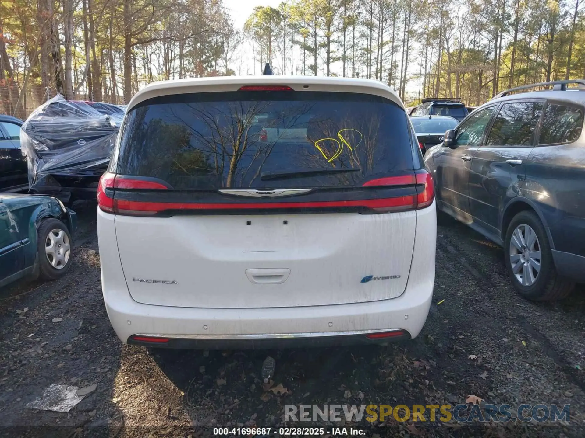 16 fotografías del automóvil dañado 2C4RC1S73PR626236 CHRYSLER PACIFICA HYBRID 2023