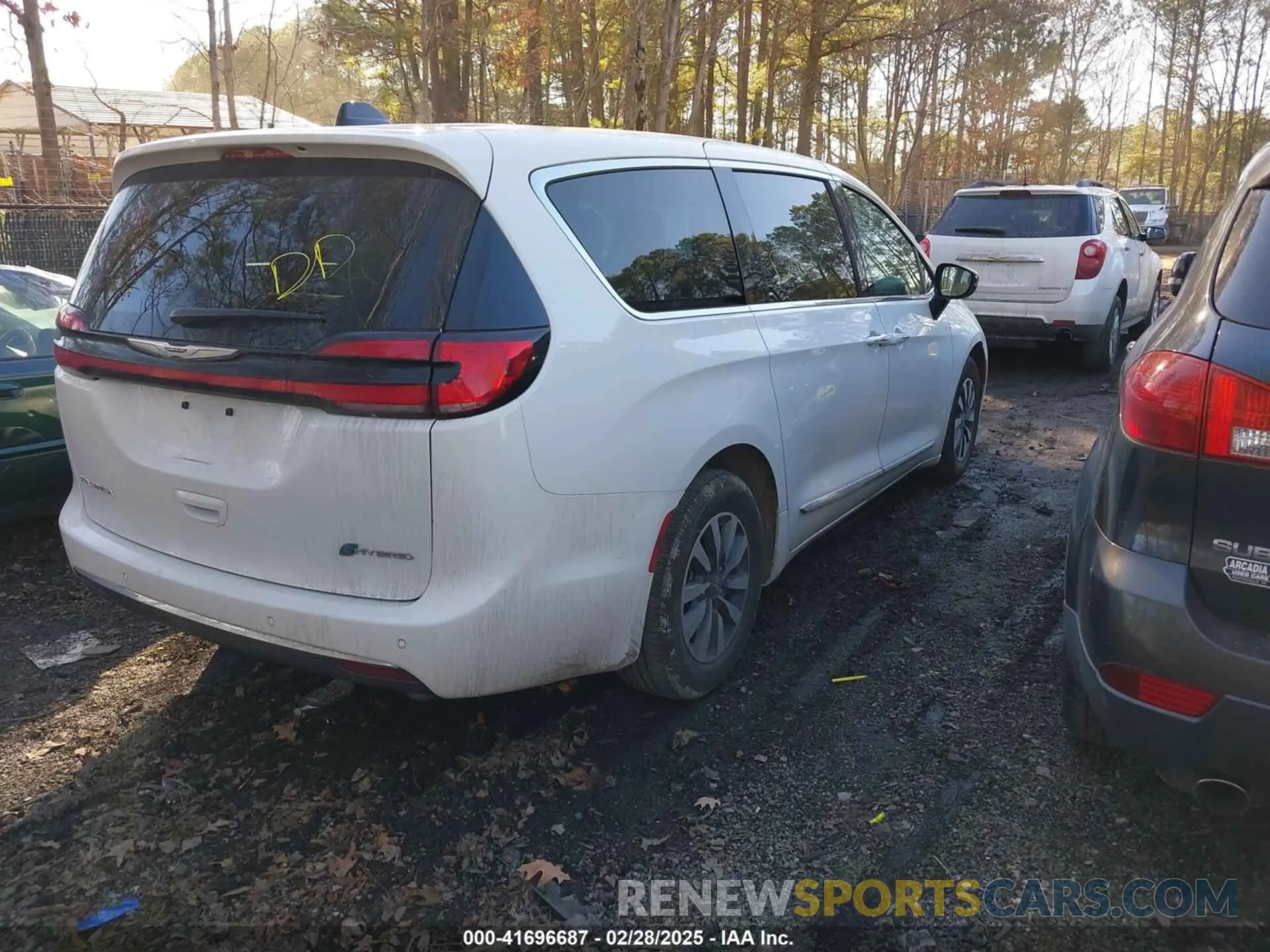 4 fotografías del automóvil dañado 2C4RC1S73PR626236 CHRYSLER PACIFICA HYBRID 2023
