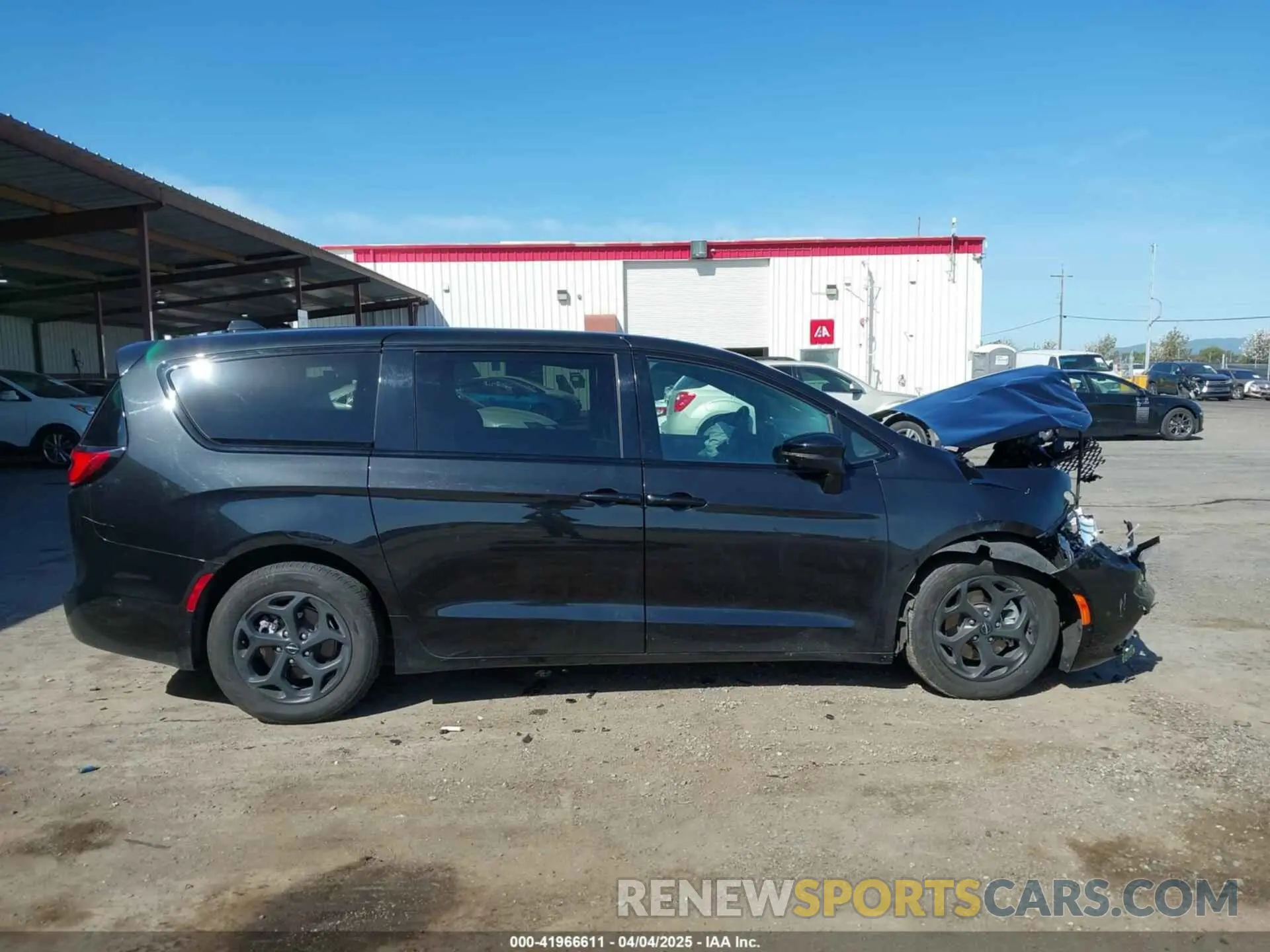 13 fotografías del automóvil dañado 2C4RC1S75PR562880 CHRYSLER PACIFICA HYBRID 2023
