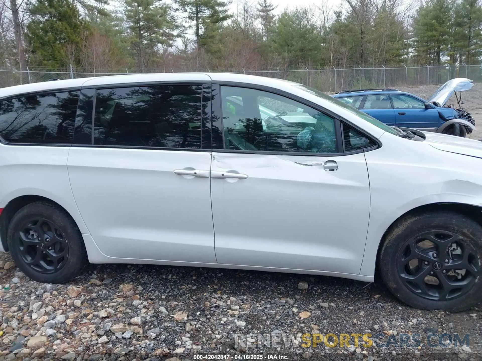 14 fotografías del automóvil dañado 2C4RC1S76PR542993 CHRYSLER PACIFICA HYBRID 2023