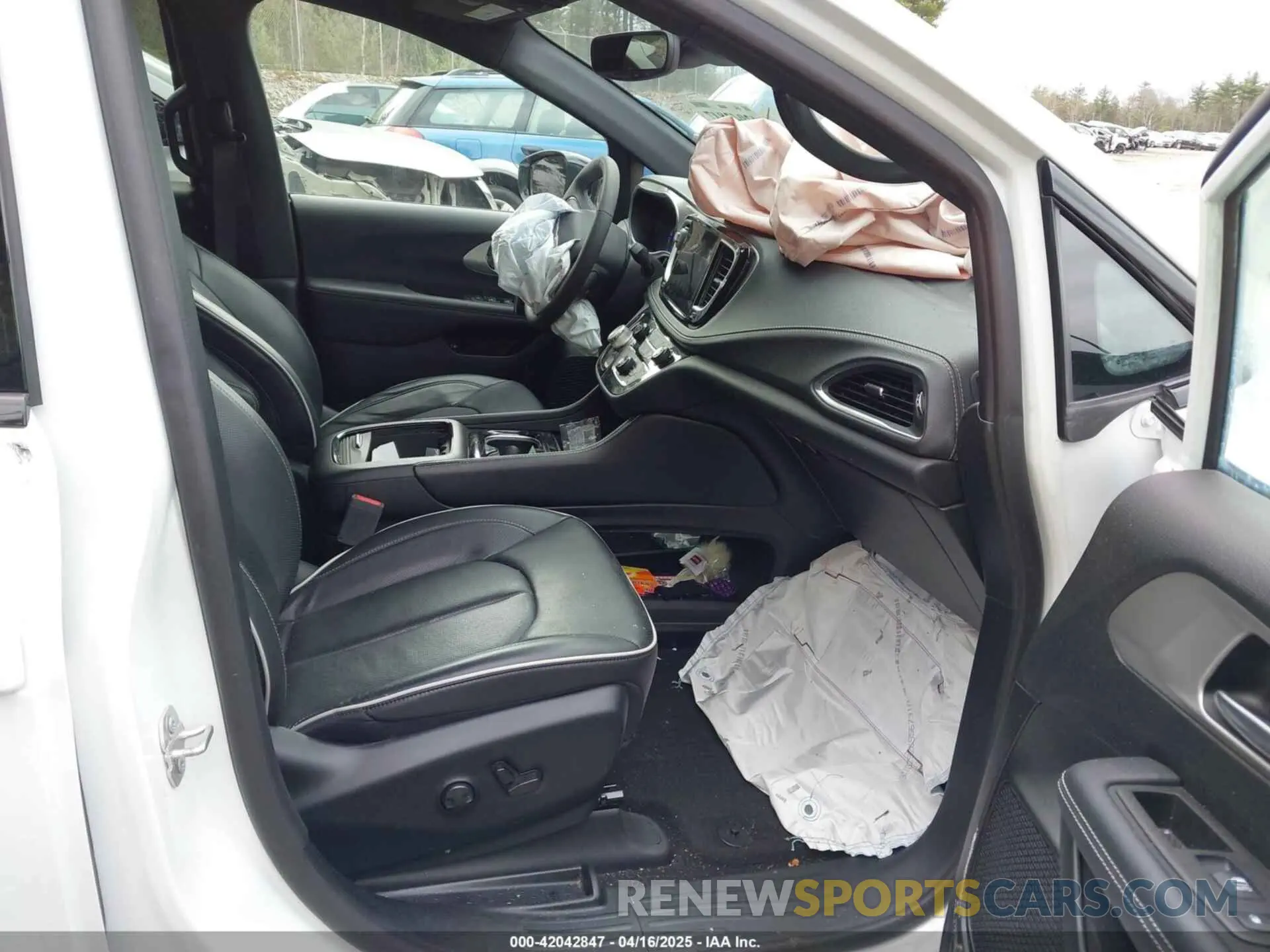 5 fotografías del automóvil dañado 2C4RC1S76PR542993 CHRYSLER PACIFICA HYBRID 2023