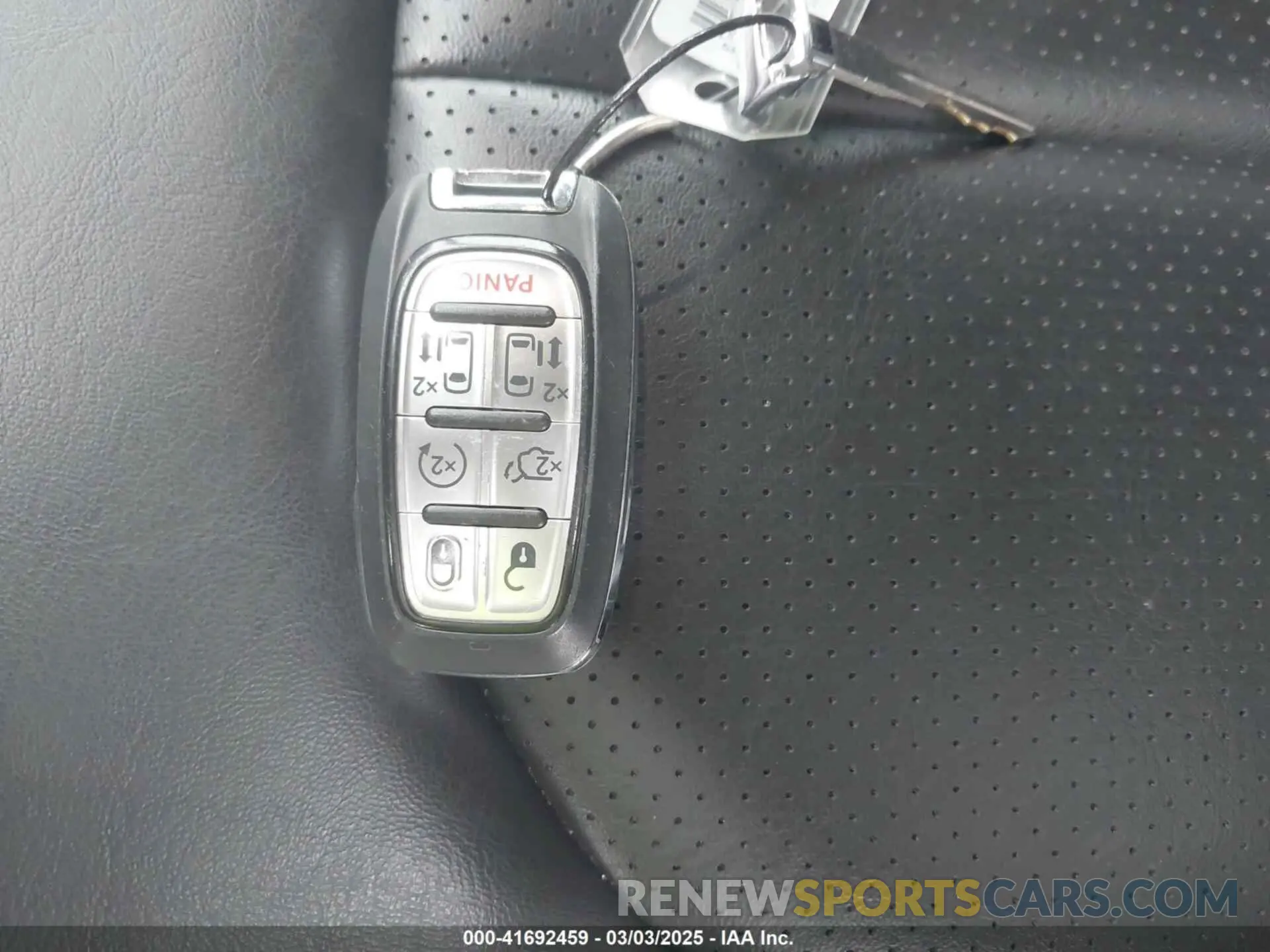 11 fotografías del automóvil dañado 2C4RC1S71RR102683 CHRYSLER PACIFICA HYBRID 2024