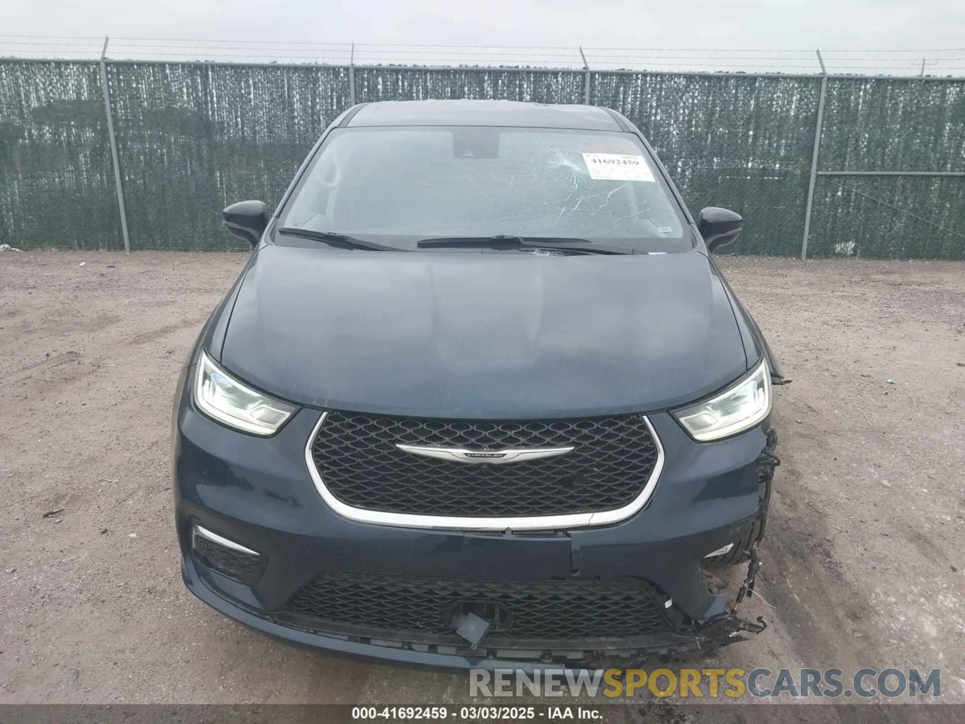 12 fotografías del automóvil dañado 2C4RC1S71RR102683 CHRYSLER PACIFICA HYBRID 2024