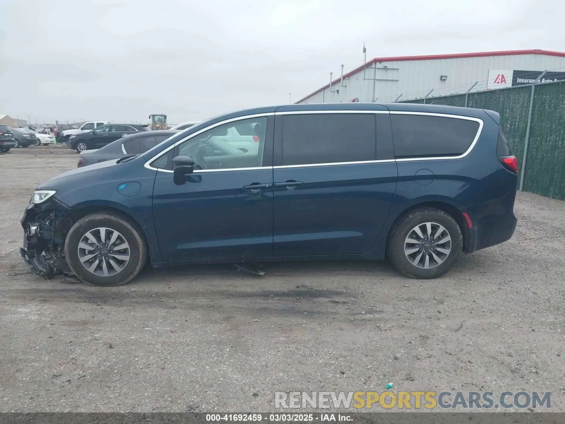 14 fotografías del automóvil dañado 2C4RC1S71RR102683 CHRYSLER PACIFICA HYBRID 2024