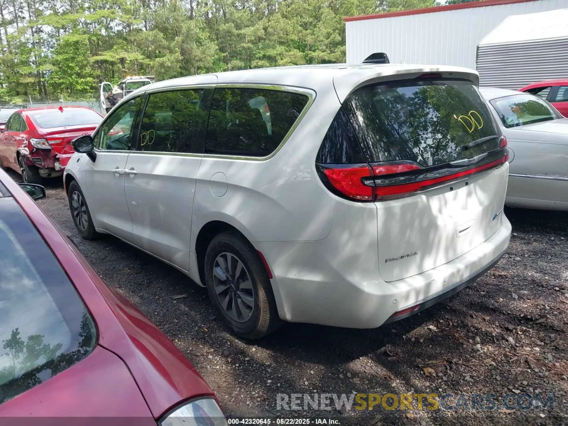 3 fotografías del automóvil dañado 2C4RC1S71RR118334 CHRYSLER PACIFICA HYBRID 2024