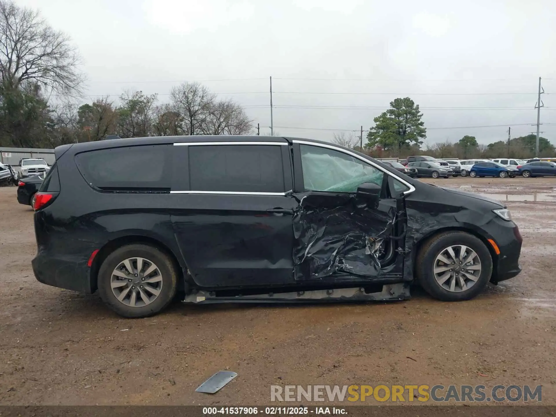 14 fotografías del automóvil dañado 2C4RC1S72RR144697 CHRYSLER PACIFICA HYBRID 2024
