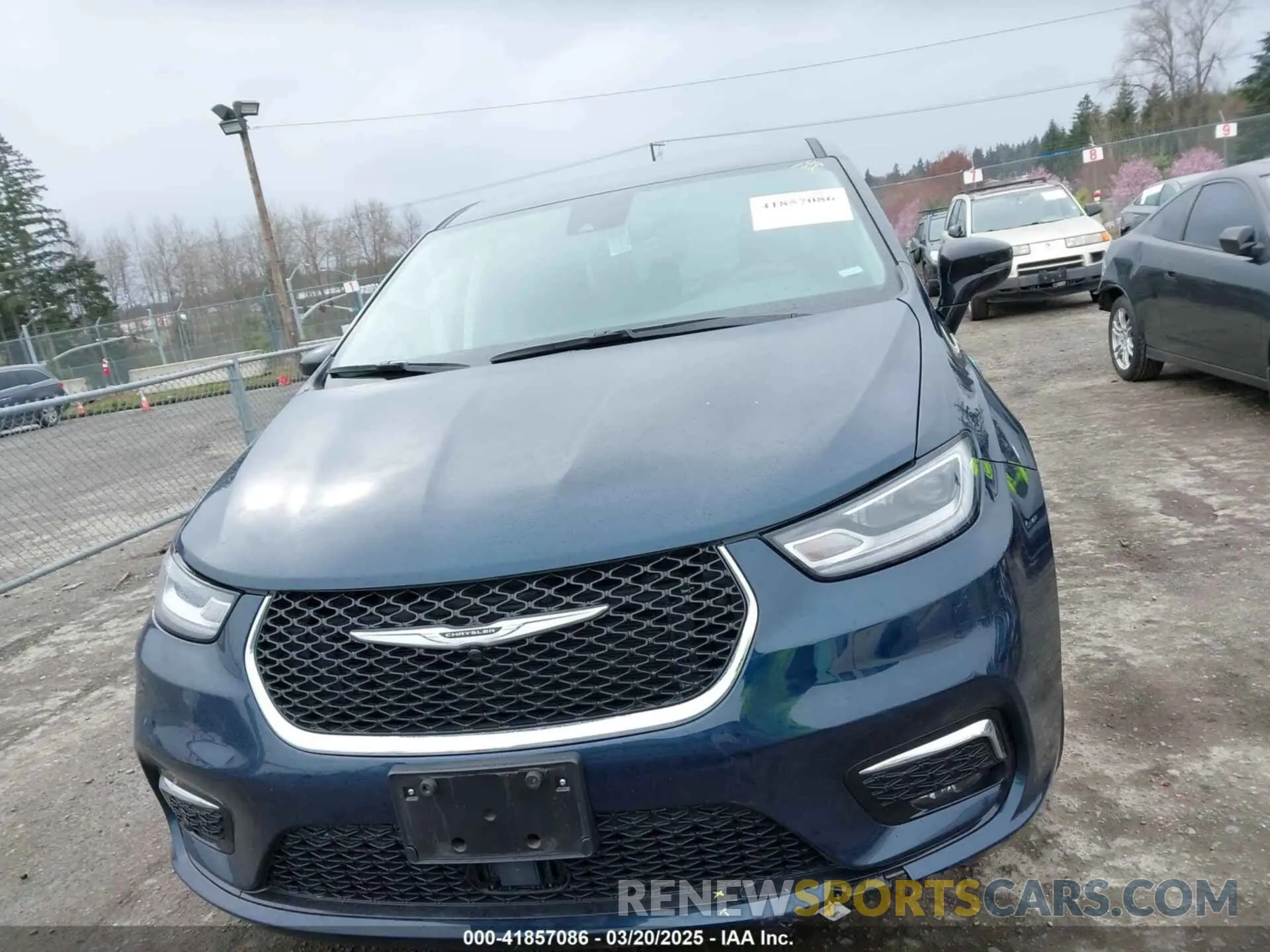 12 fotografías del automóvil dañado 2C4RC1S73RR188434 CHRYSLER PACIFICA HYBRID 2024